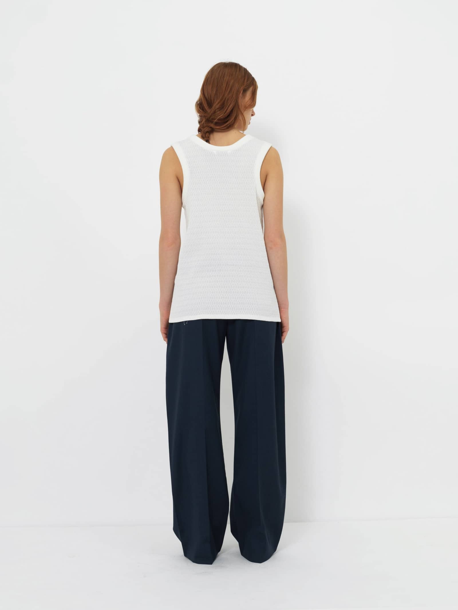 SLEEVELESS TEXTURED TOP made by YIBRI