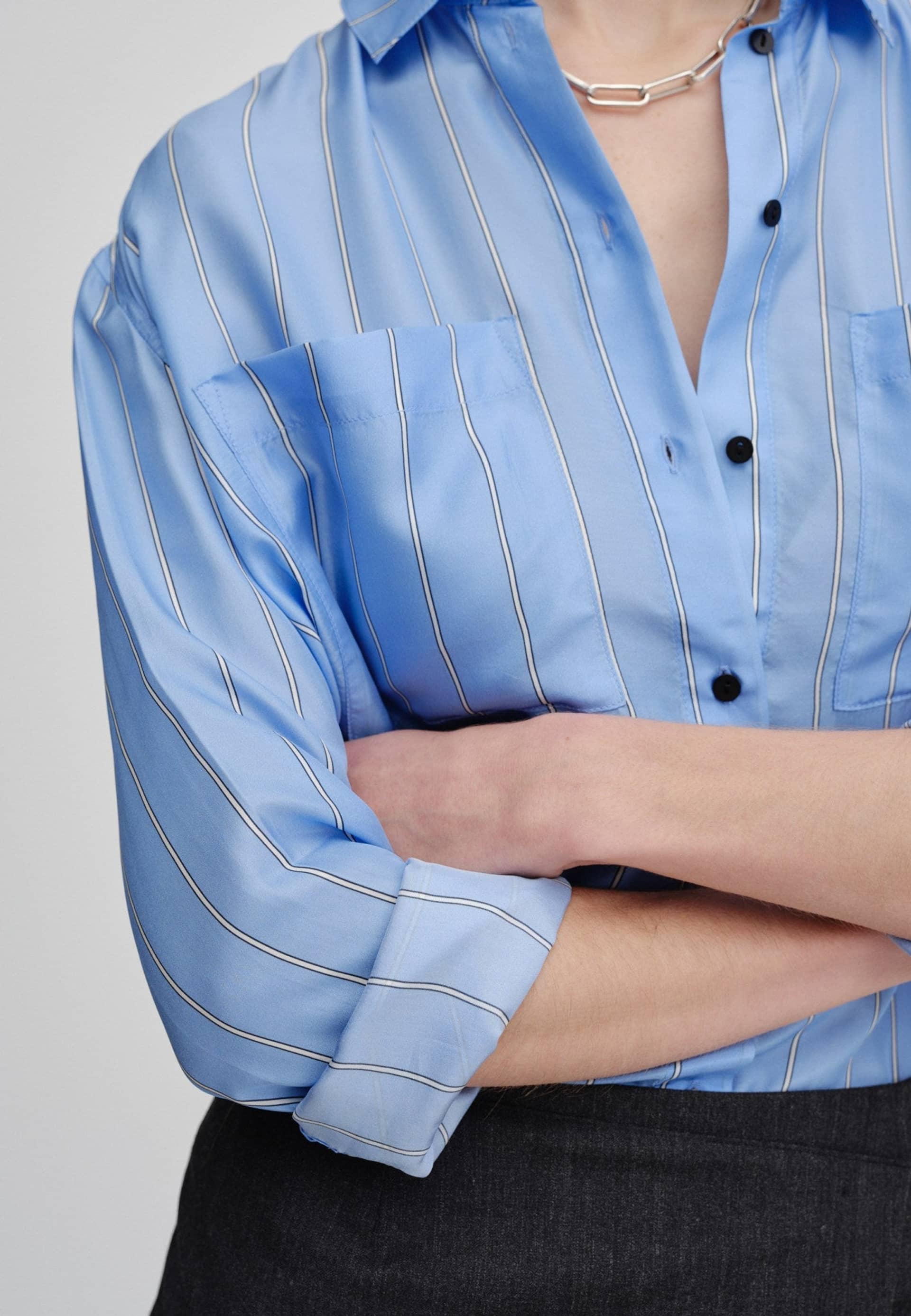 Seven Shirt - Blue Stripe in Blue made by HERSKIND