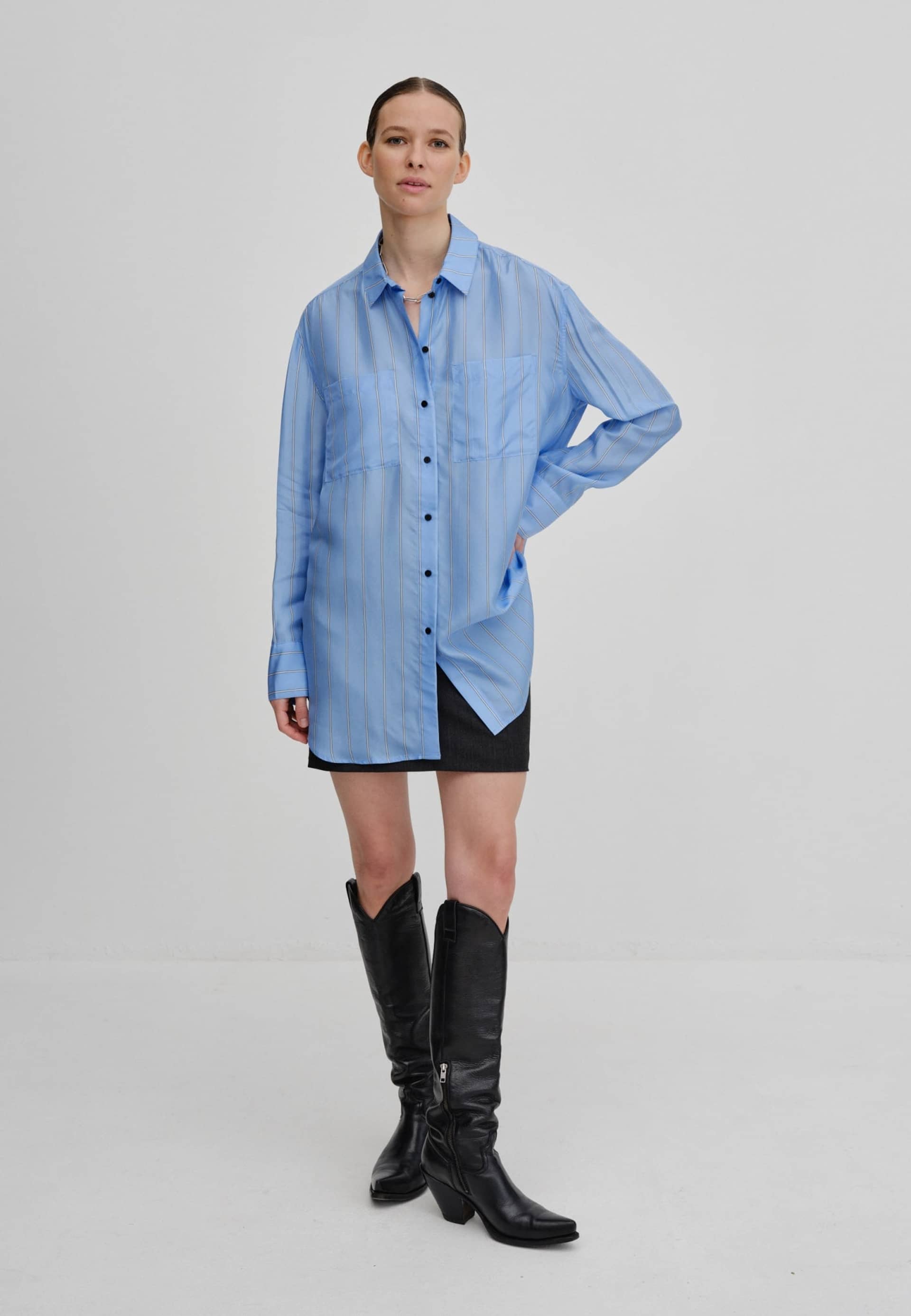 Seven Shirt - Blue Stripe in Blue made by HERSKIND
