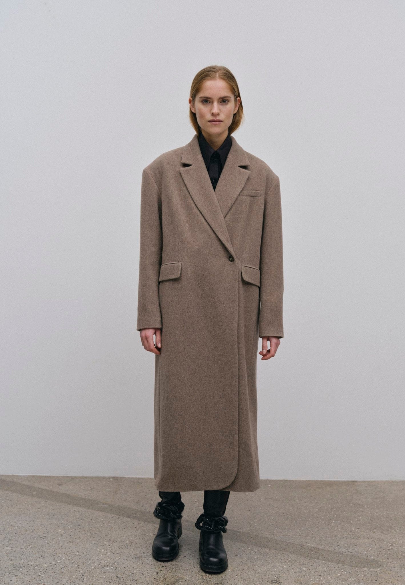Wanda  Coat - Deep Sand made by HERSKIND