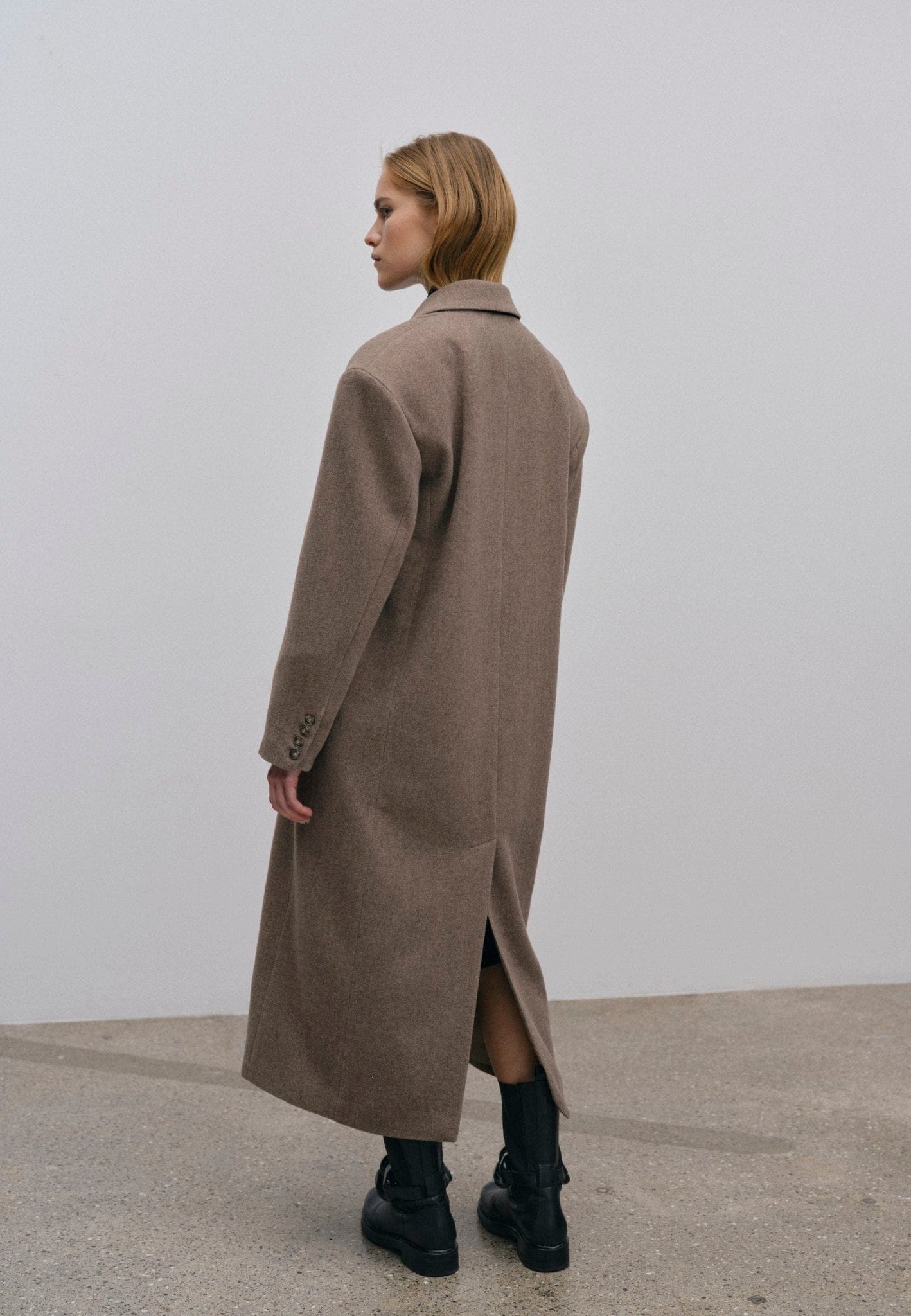 Wanda  Coat - Deep Sand made by HERSKIND