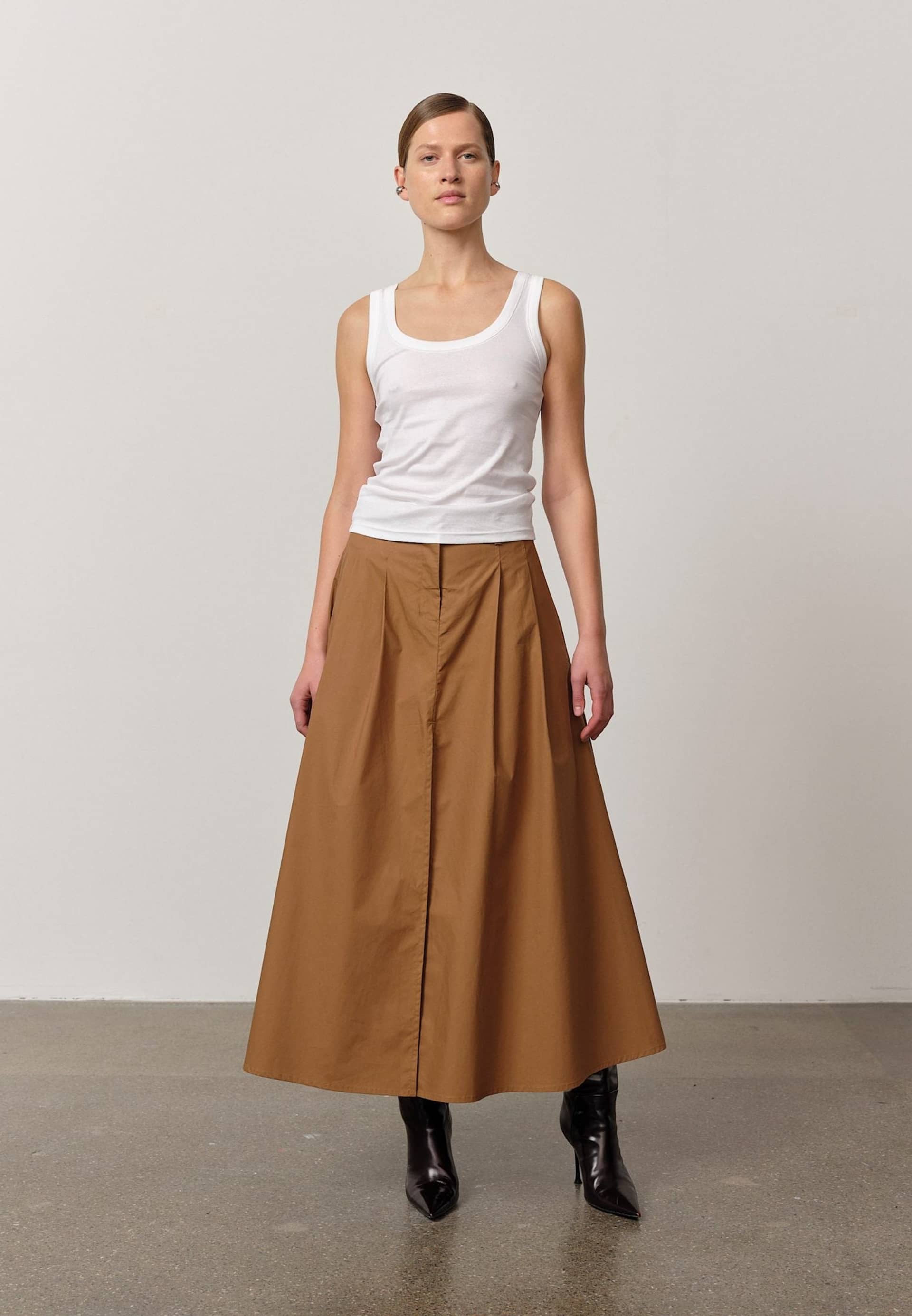 Bryan Skirt - Khaki made by HERSKIND