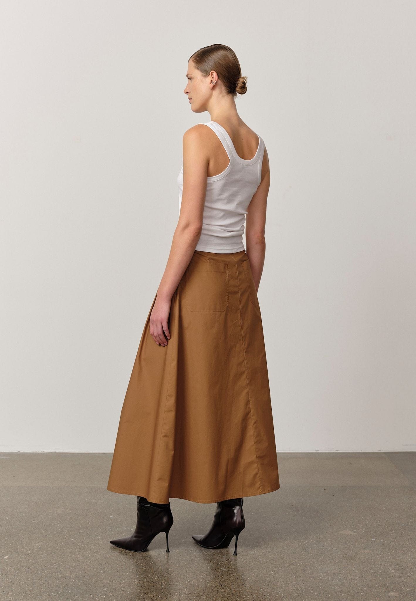 Bryan Skirt - Khaki made by HERSKIND