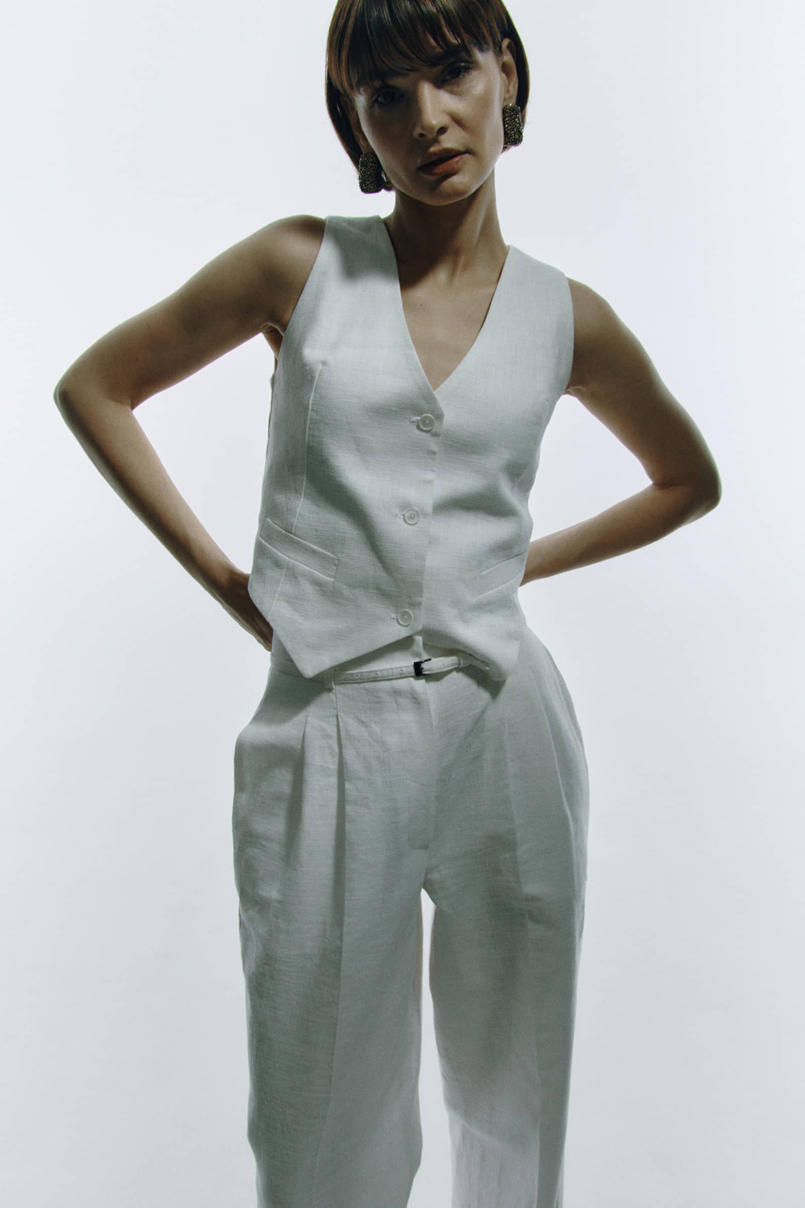 Shimmering Shells suit pants made by Wiktoria Frankowska