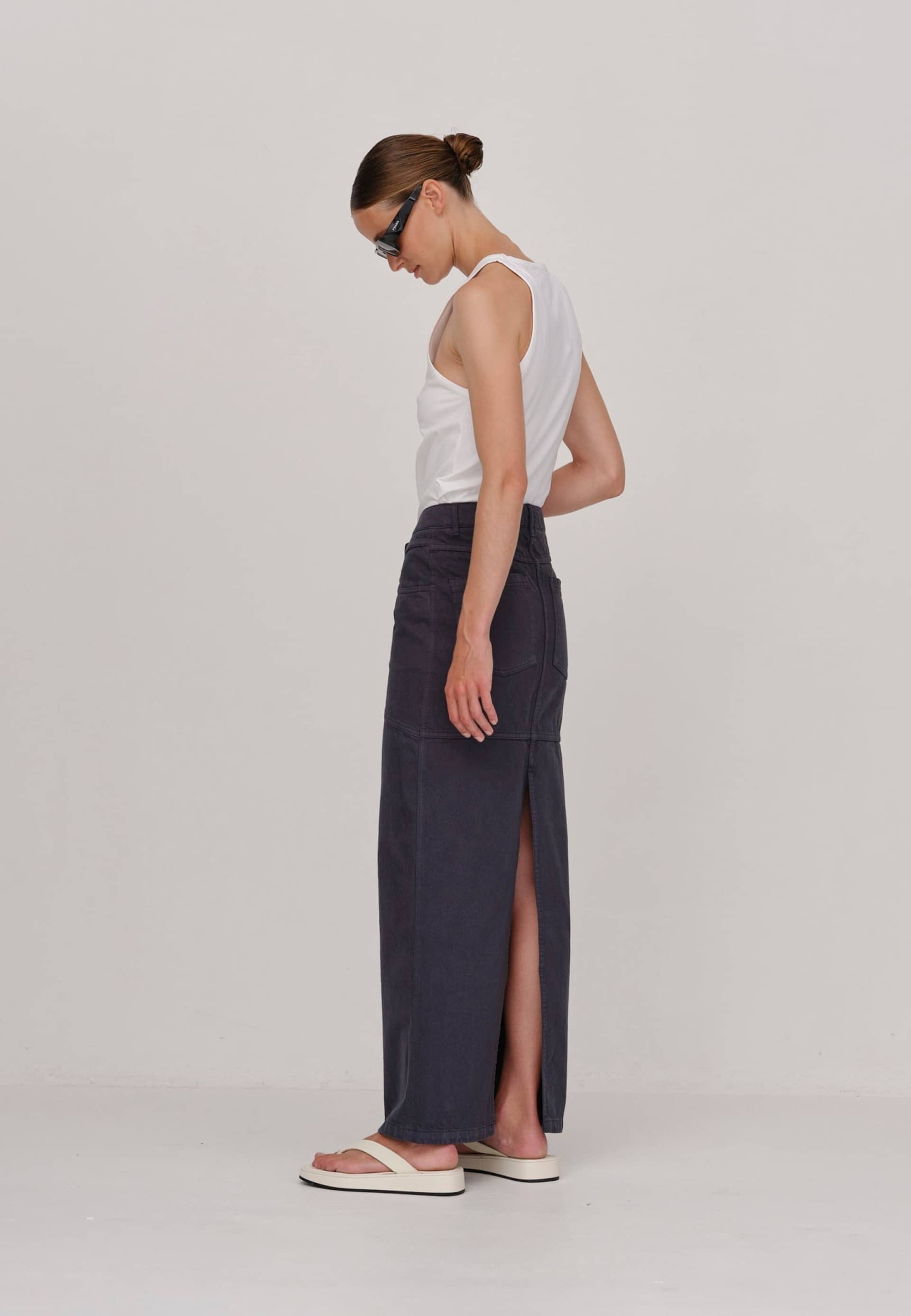 Nikita Skirt - Ebony made by HERSKIND