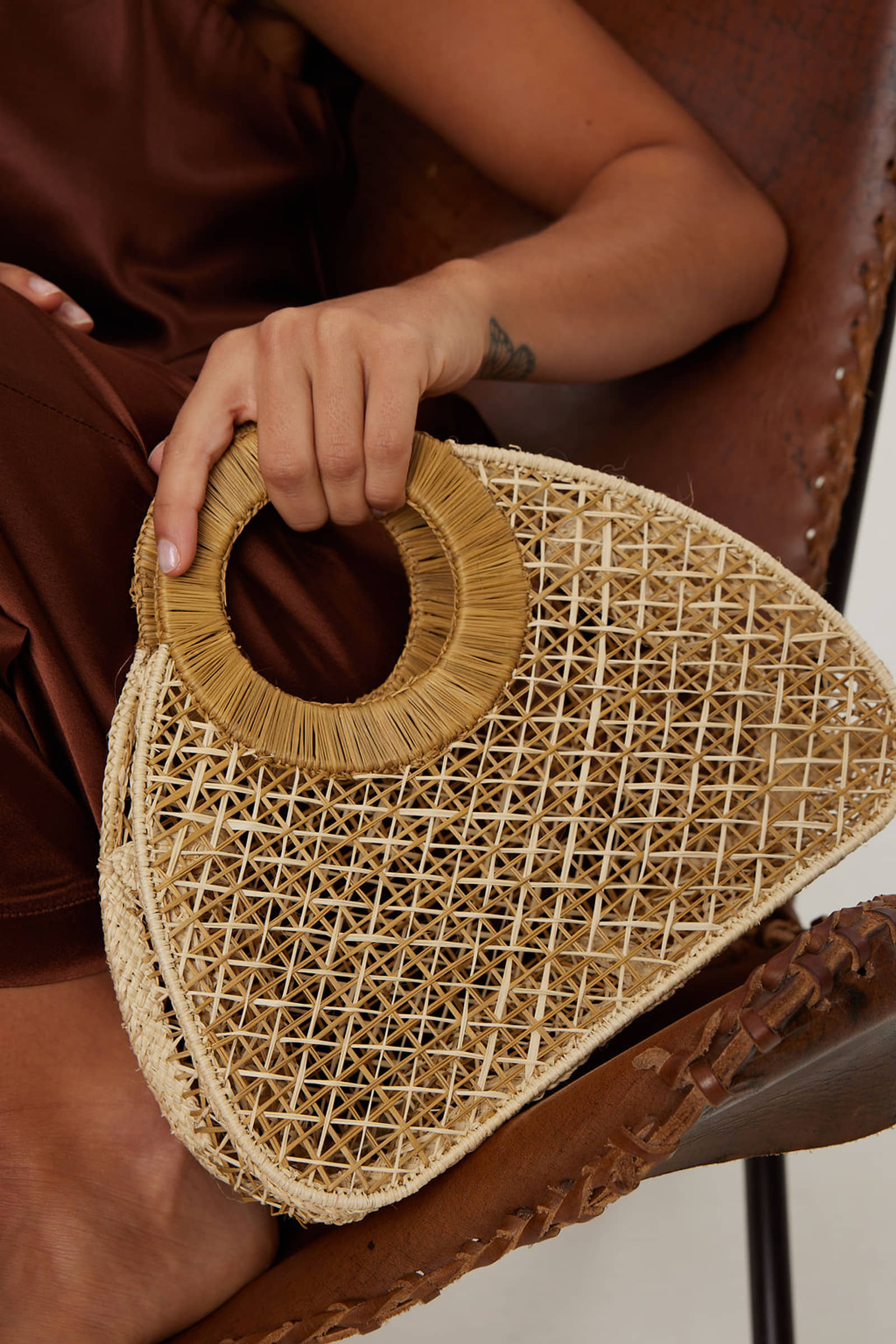 Lucero Natural Gold made by APAYA