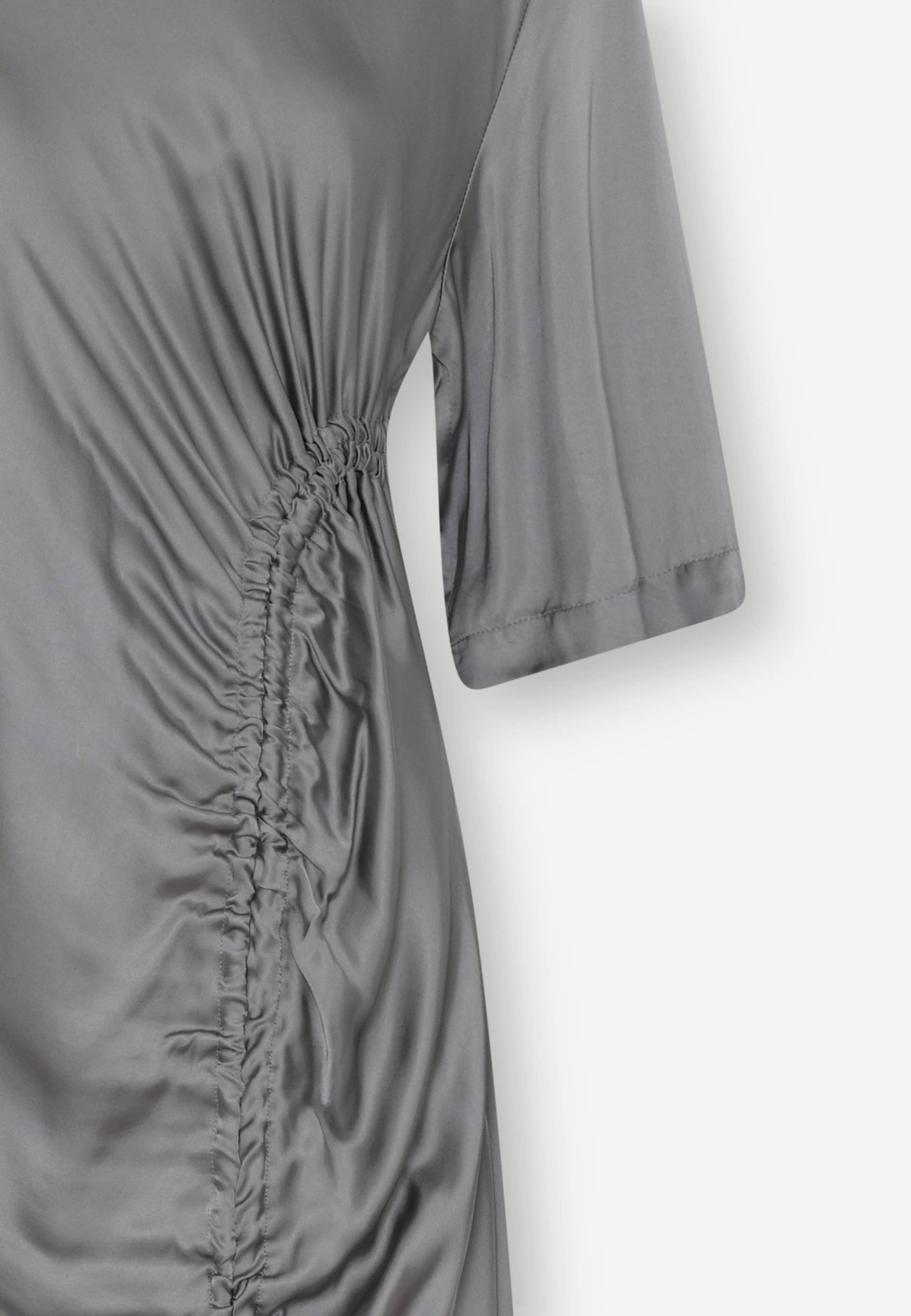 Sabastian Dress - Stone made by HERSKIND