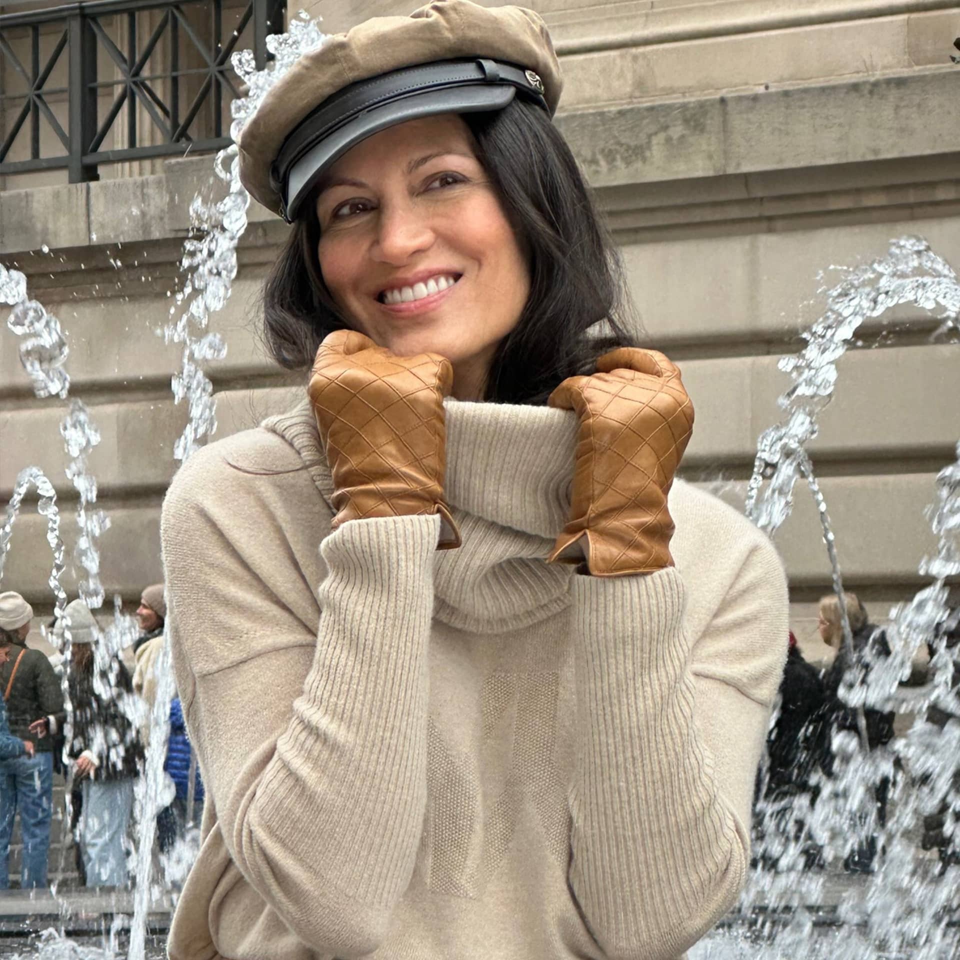 Neck Warmer Cashmere Sand made by YLIANA YEPEZ