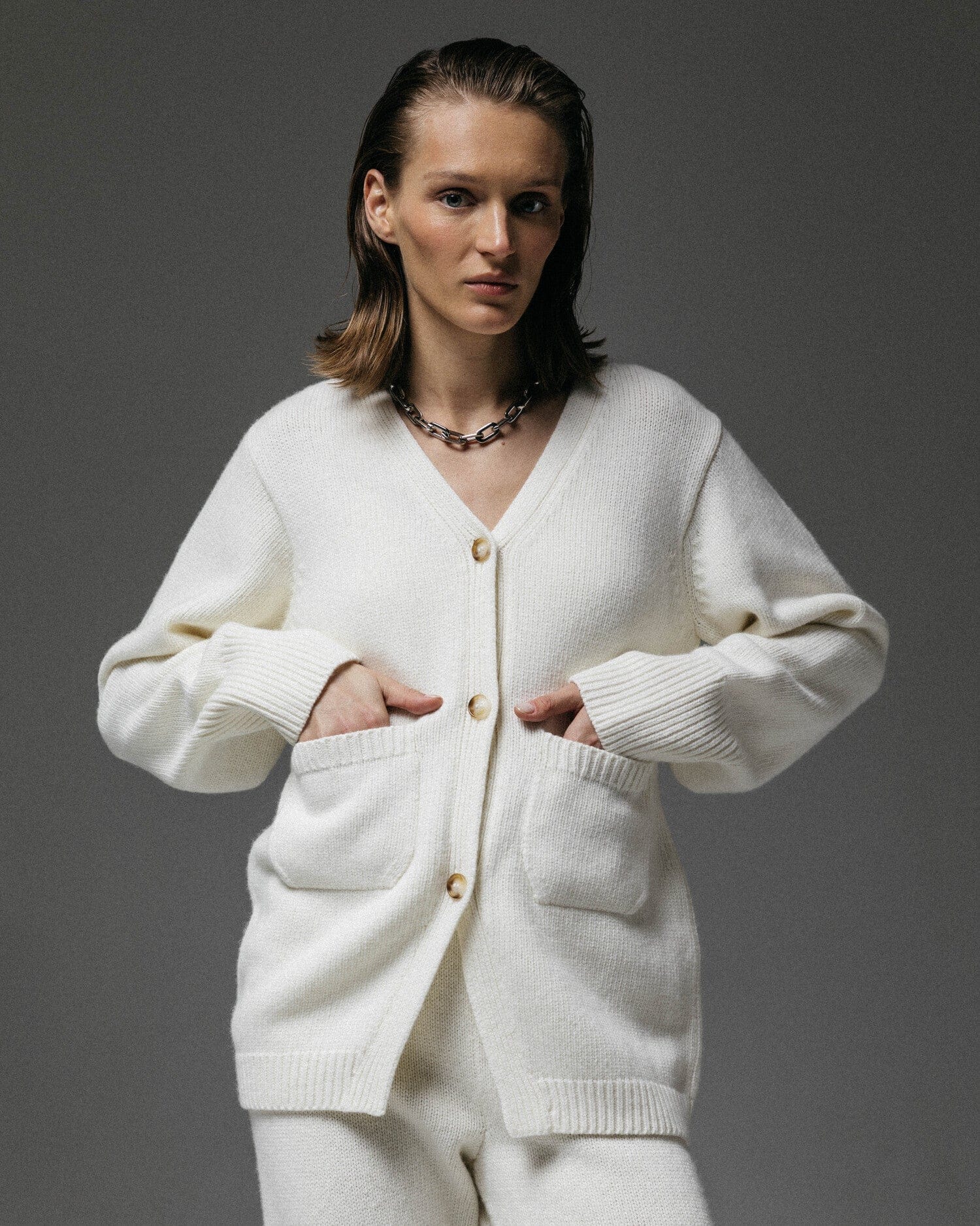 Noah cardigan made by KNITEL