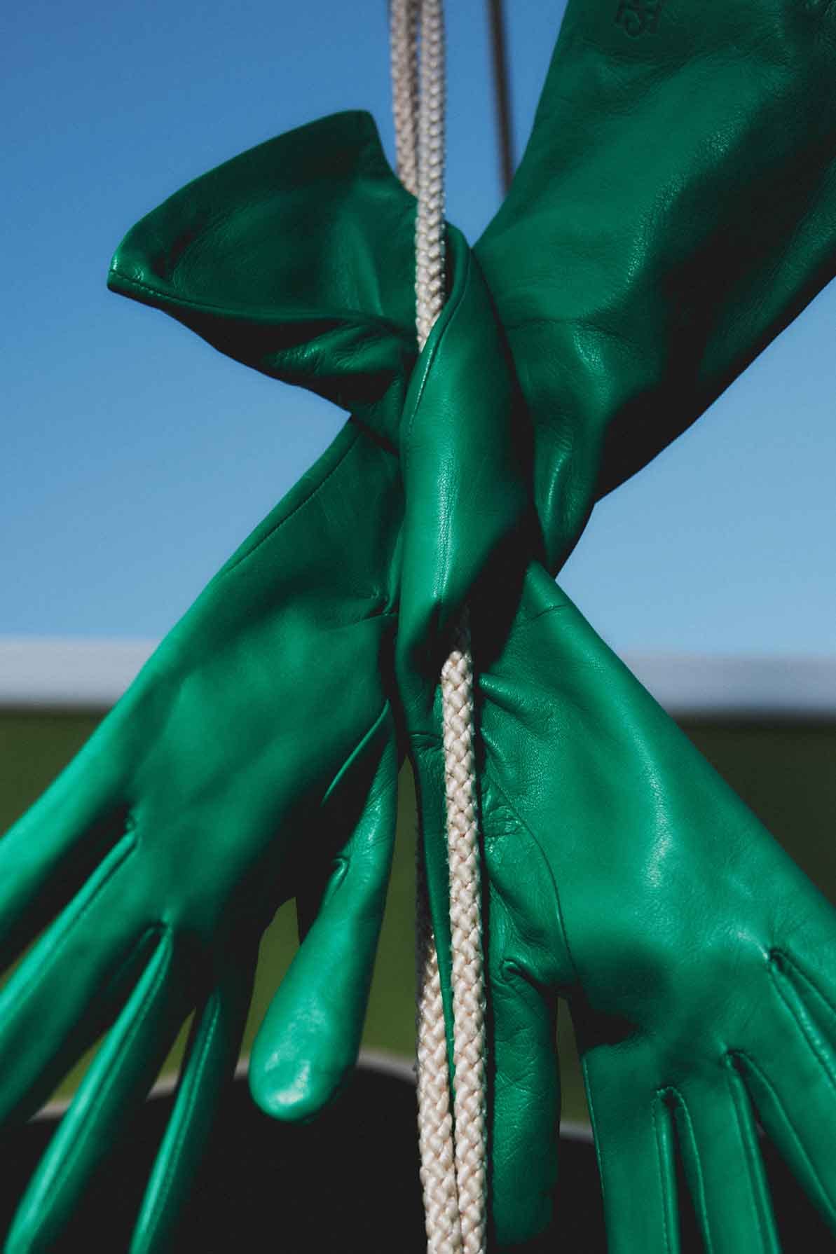 Essentials Long Kelly Green made by Handsome Stockholm