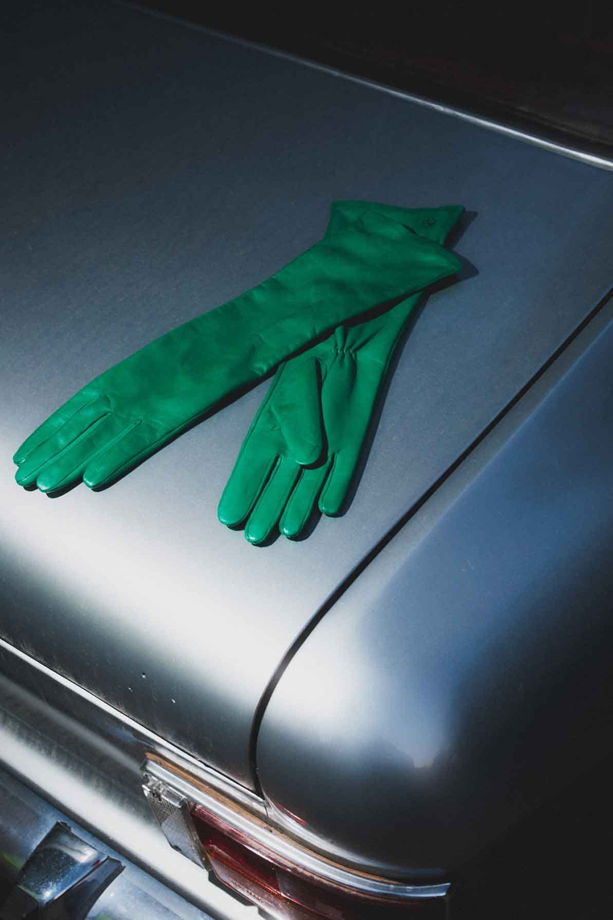 Essentials Long Kelly Green made by Handsome Stockholm