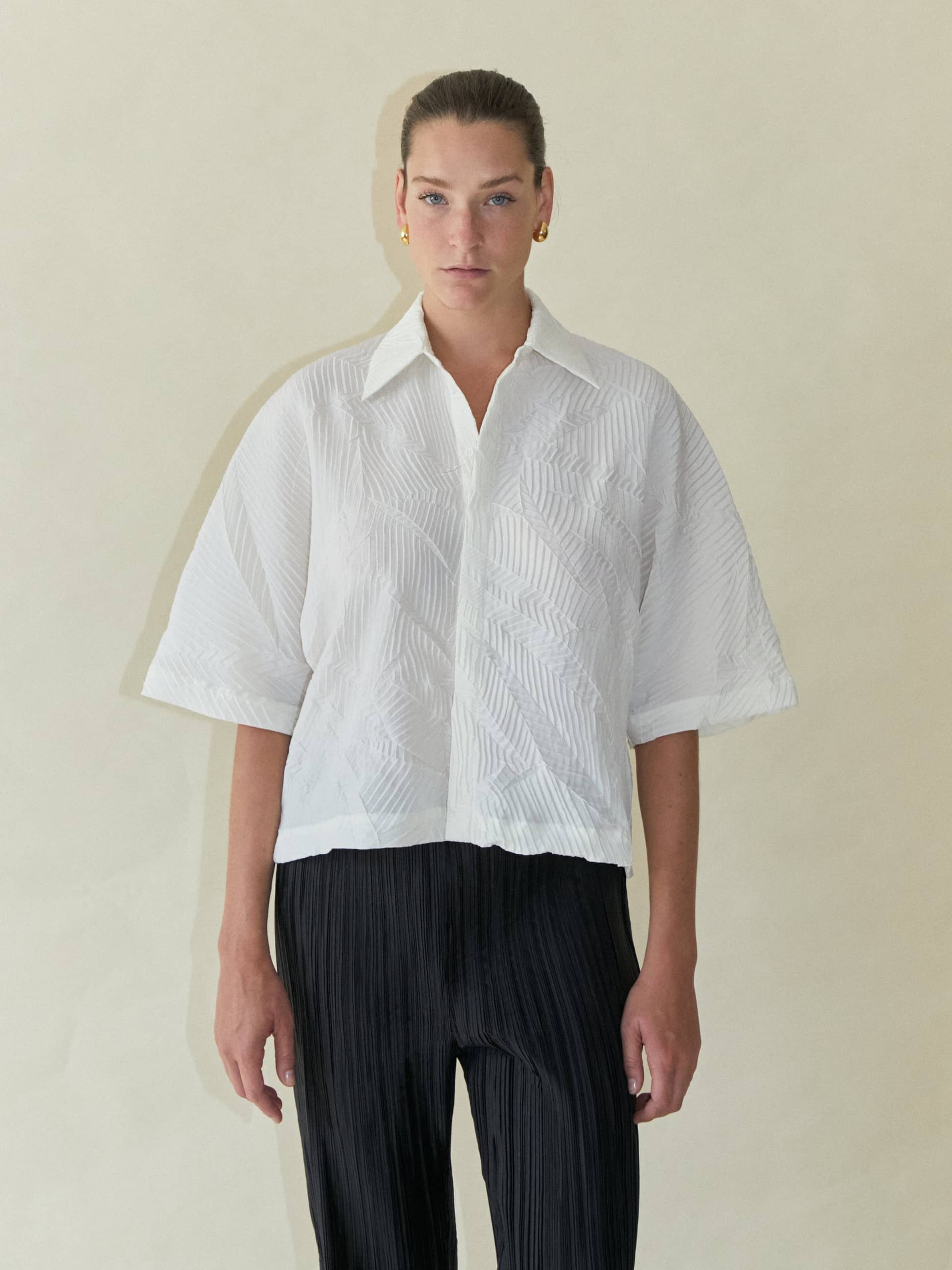 Origami Short-Sleeved Cropped Shirt - Ivory made by CAHAYA STUDIOS