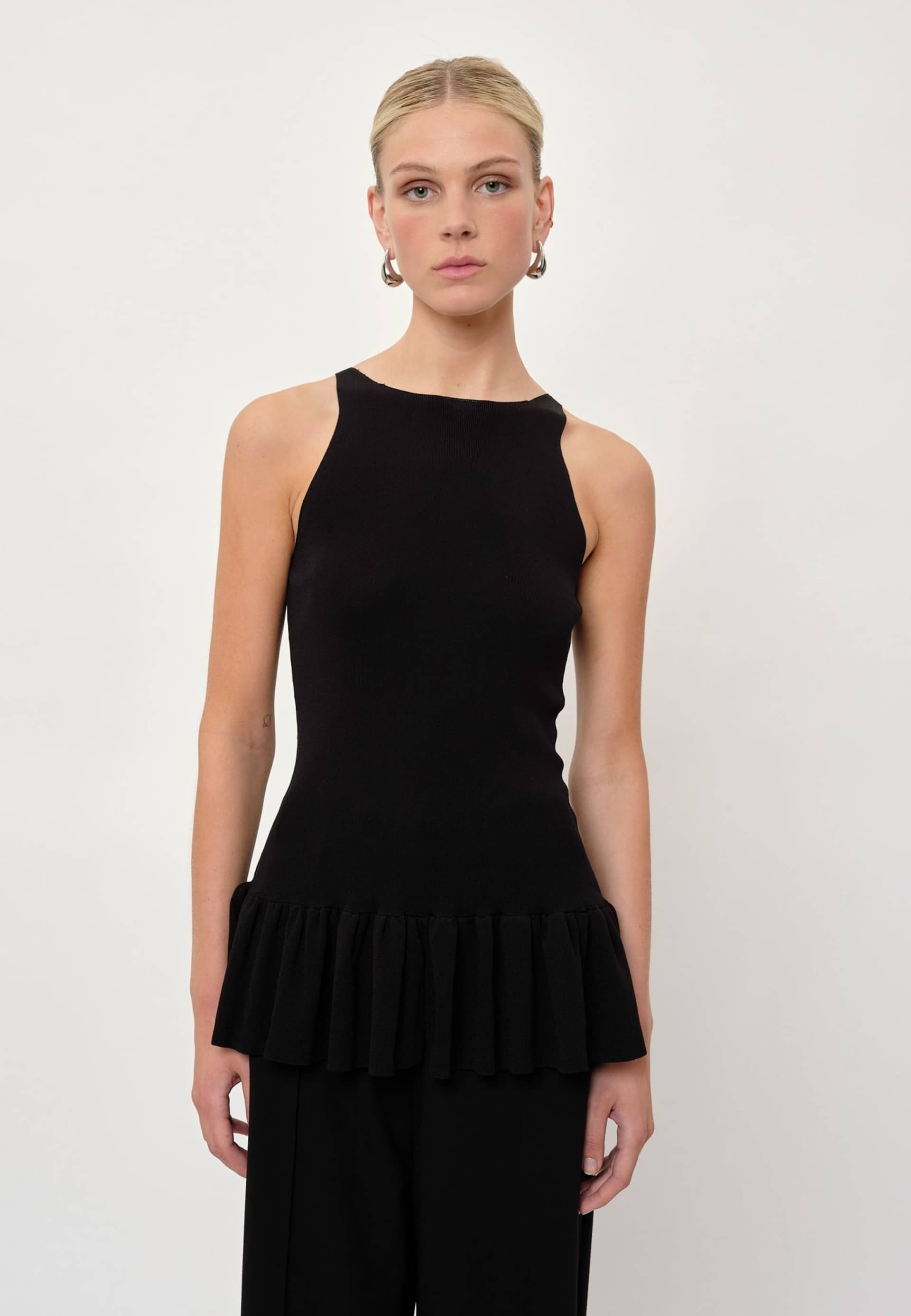 Jean Knit Top - Black made by HERSKIND