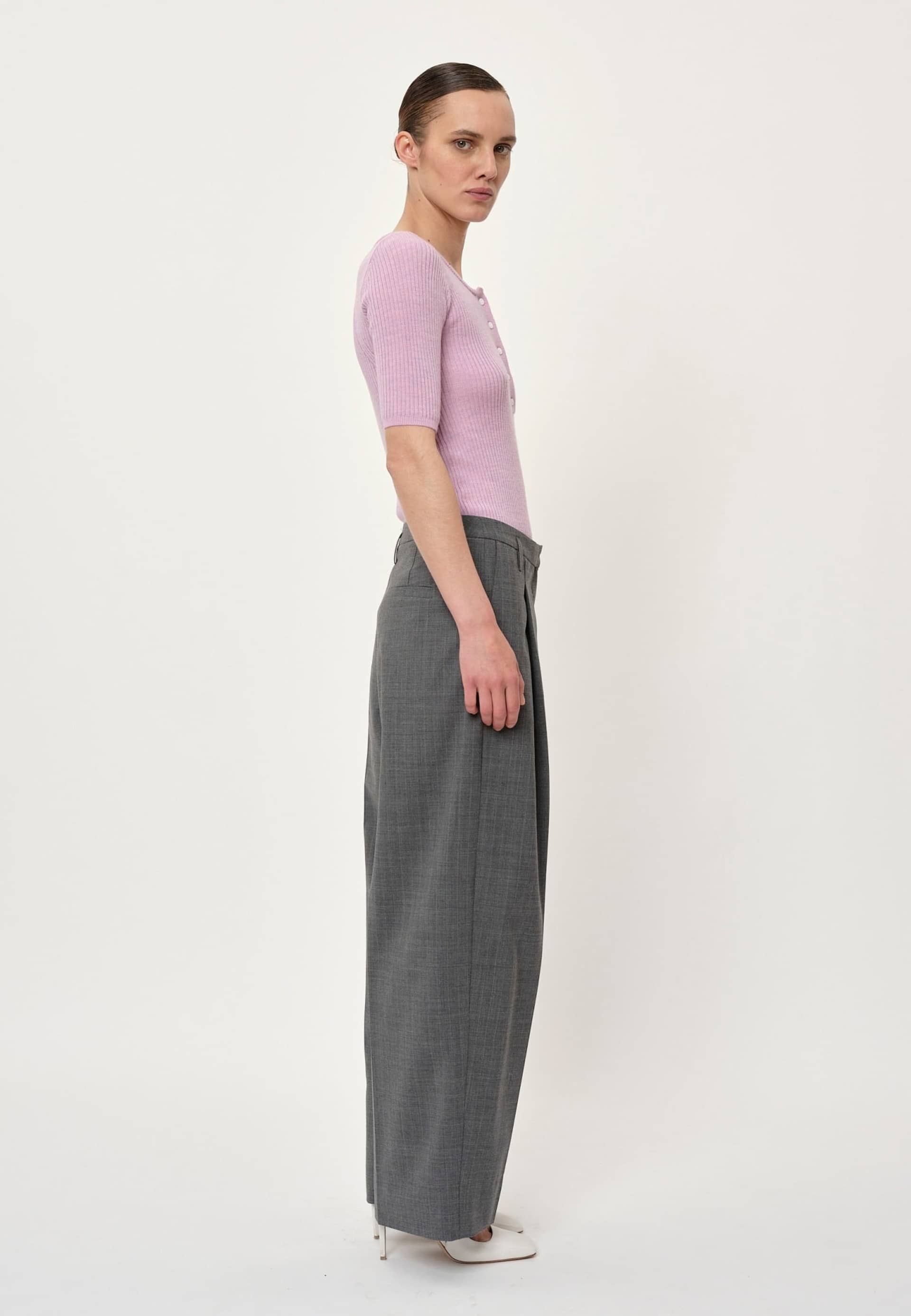 Carla Pants - Ligth Grey Pinstripe made by HERSKIND
