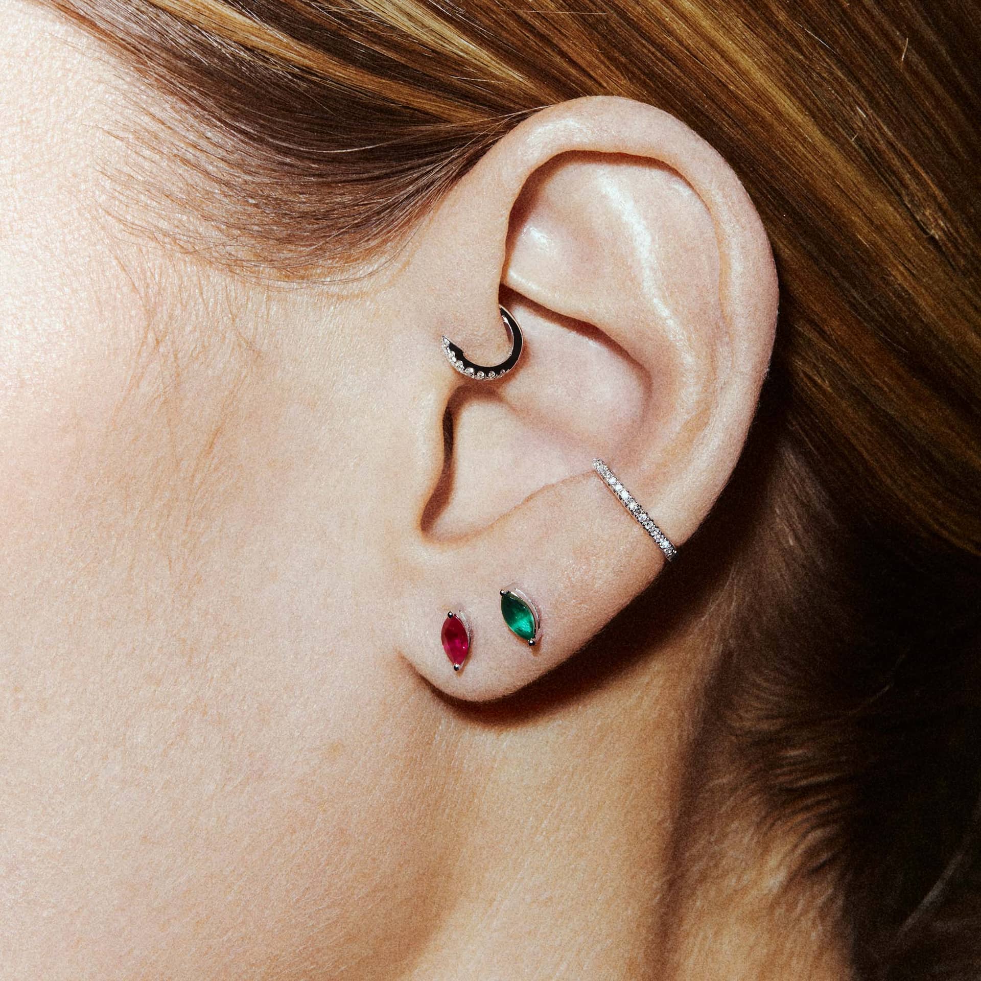 JUNO EAR CUFF - WHITE DIAMOND & WHITE GOLD made by ENNUI