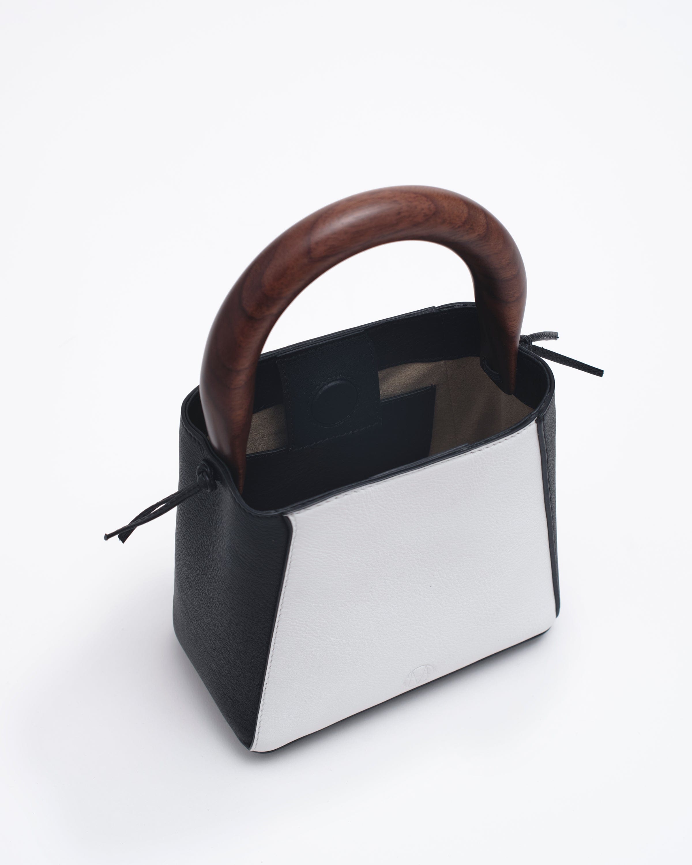 Quinta in White made by mas