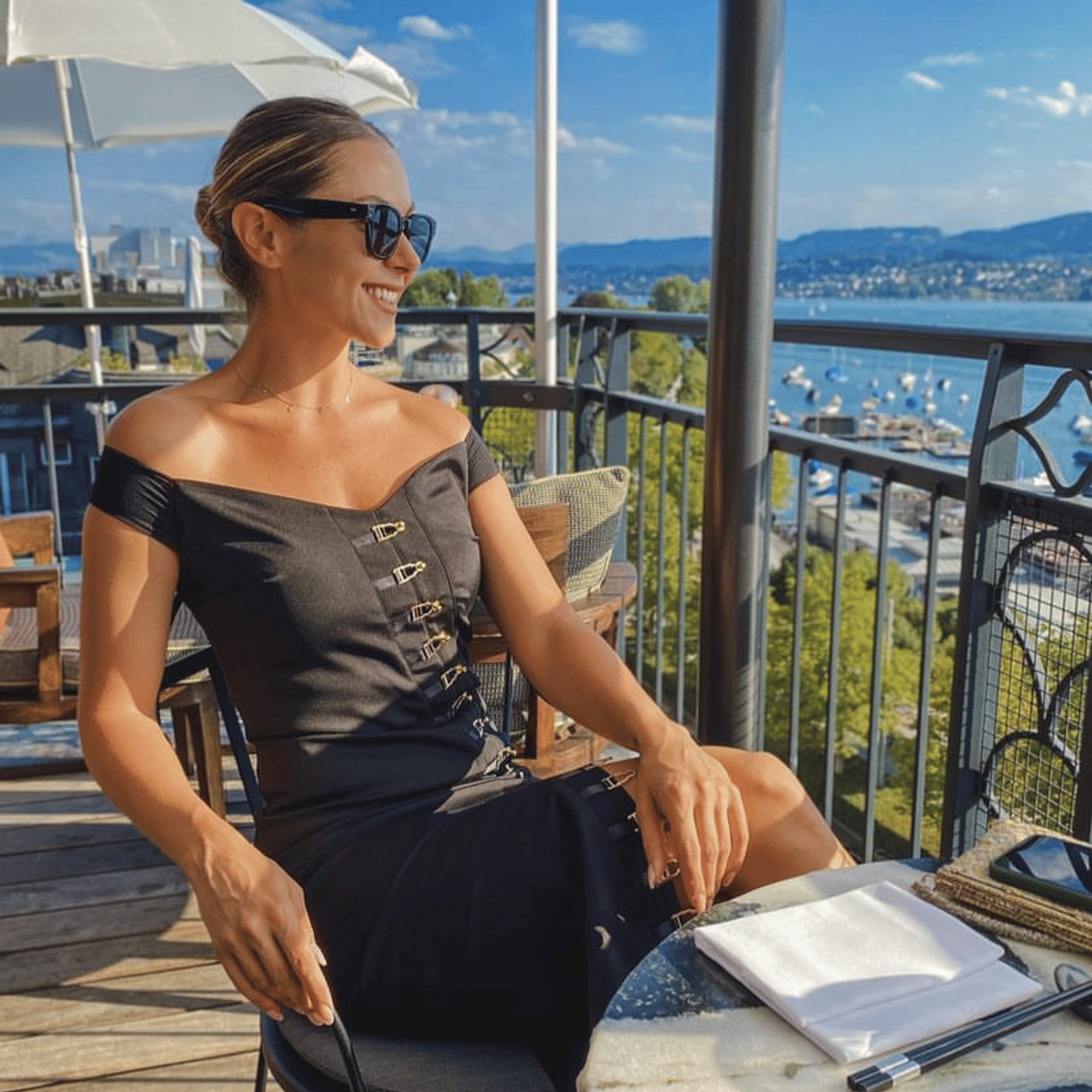 Ivy Dress Black made by MURMUR