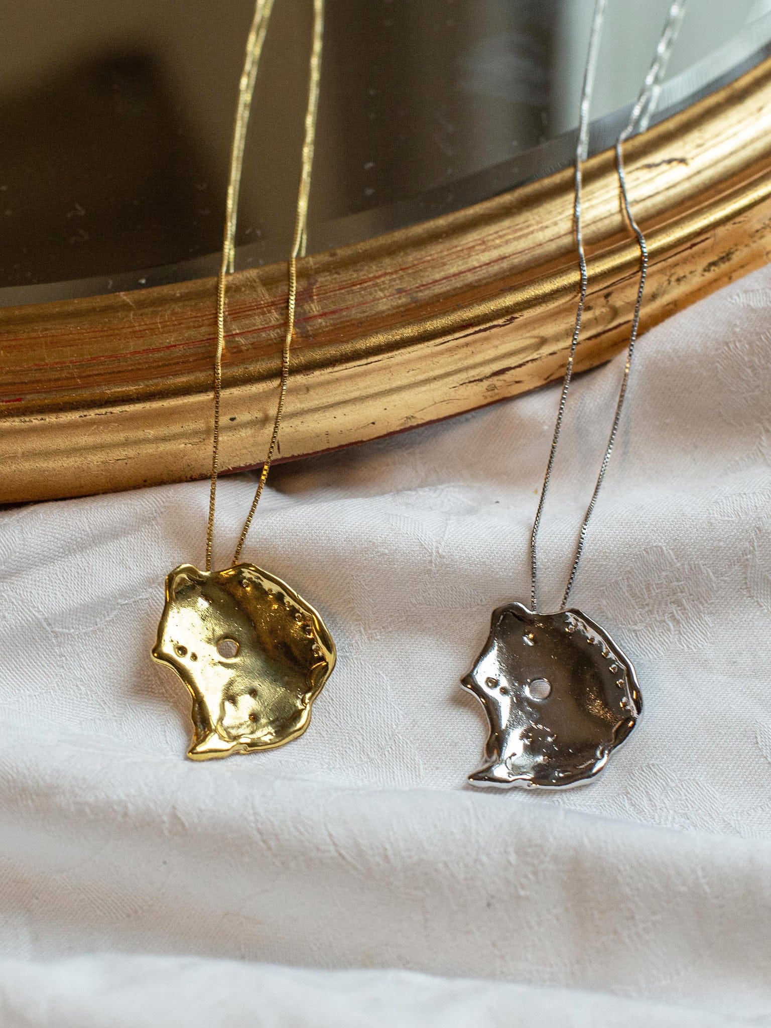 Talisman Moon Necklace Gold in Gold made by Eva Remenyi