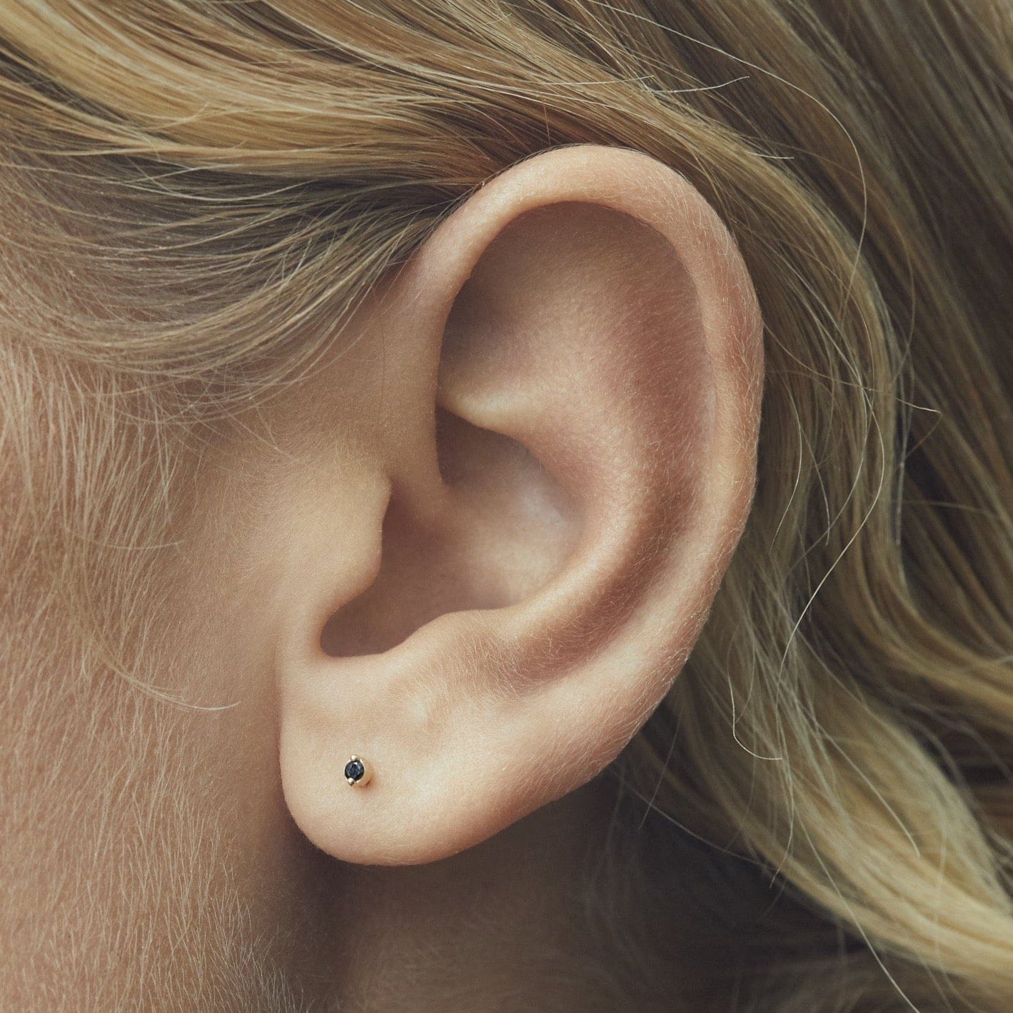 EBONY LABRET - BLACK DIAMOND & YELLOW GOLD made by ENNUI