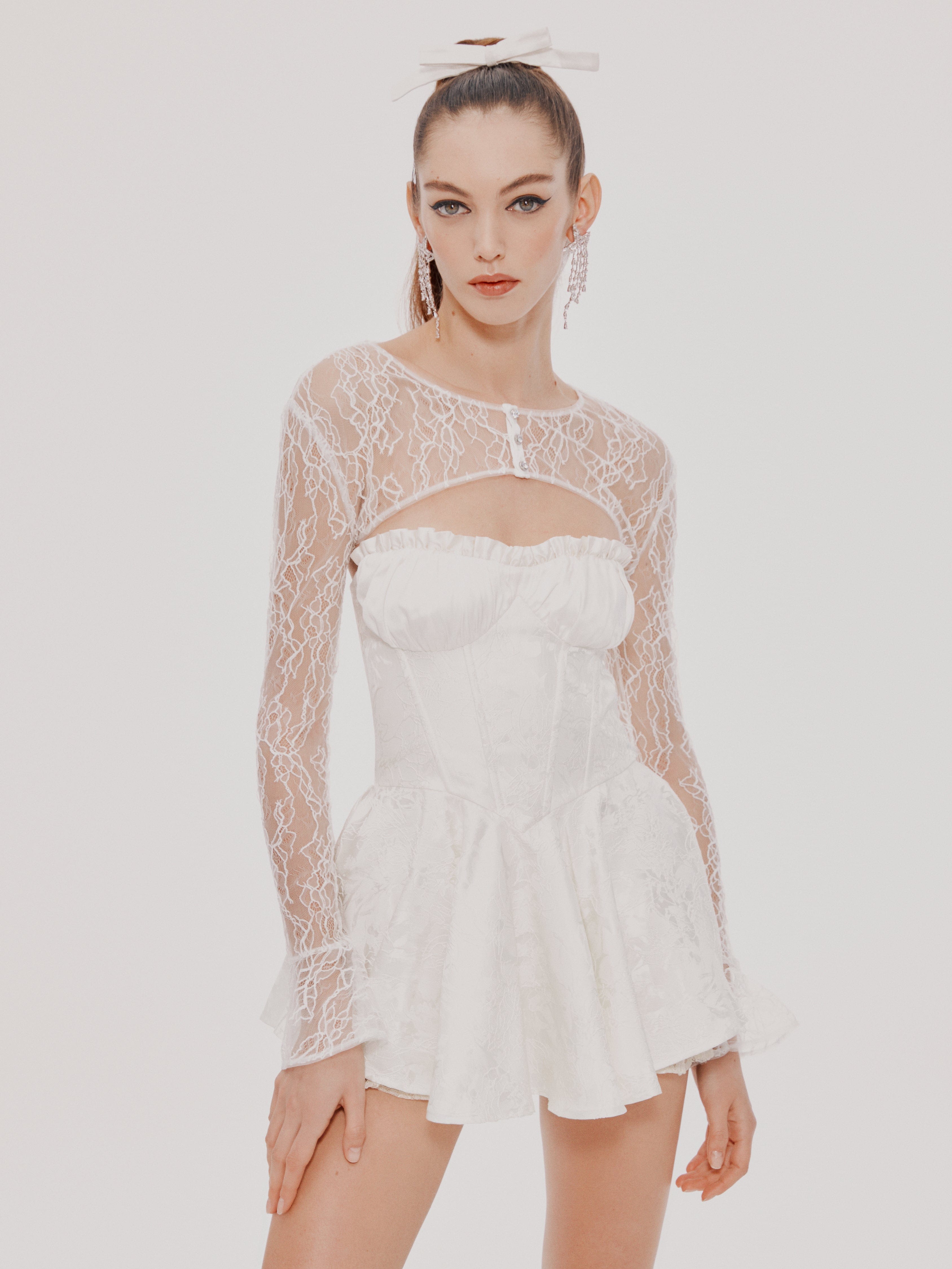 Jilly Cover (White) made by Nana Jacqueline