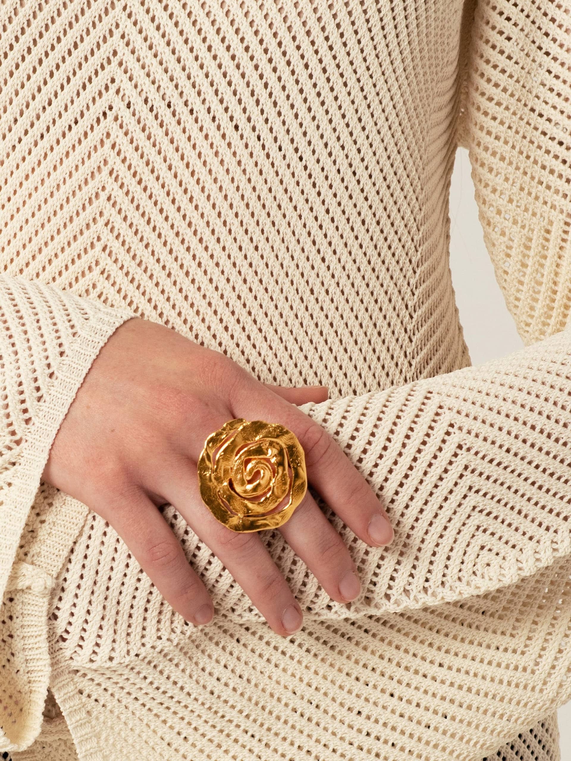 Origin Ring Gold made by Eva Remenyi