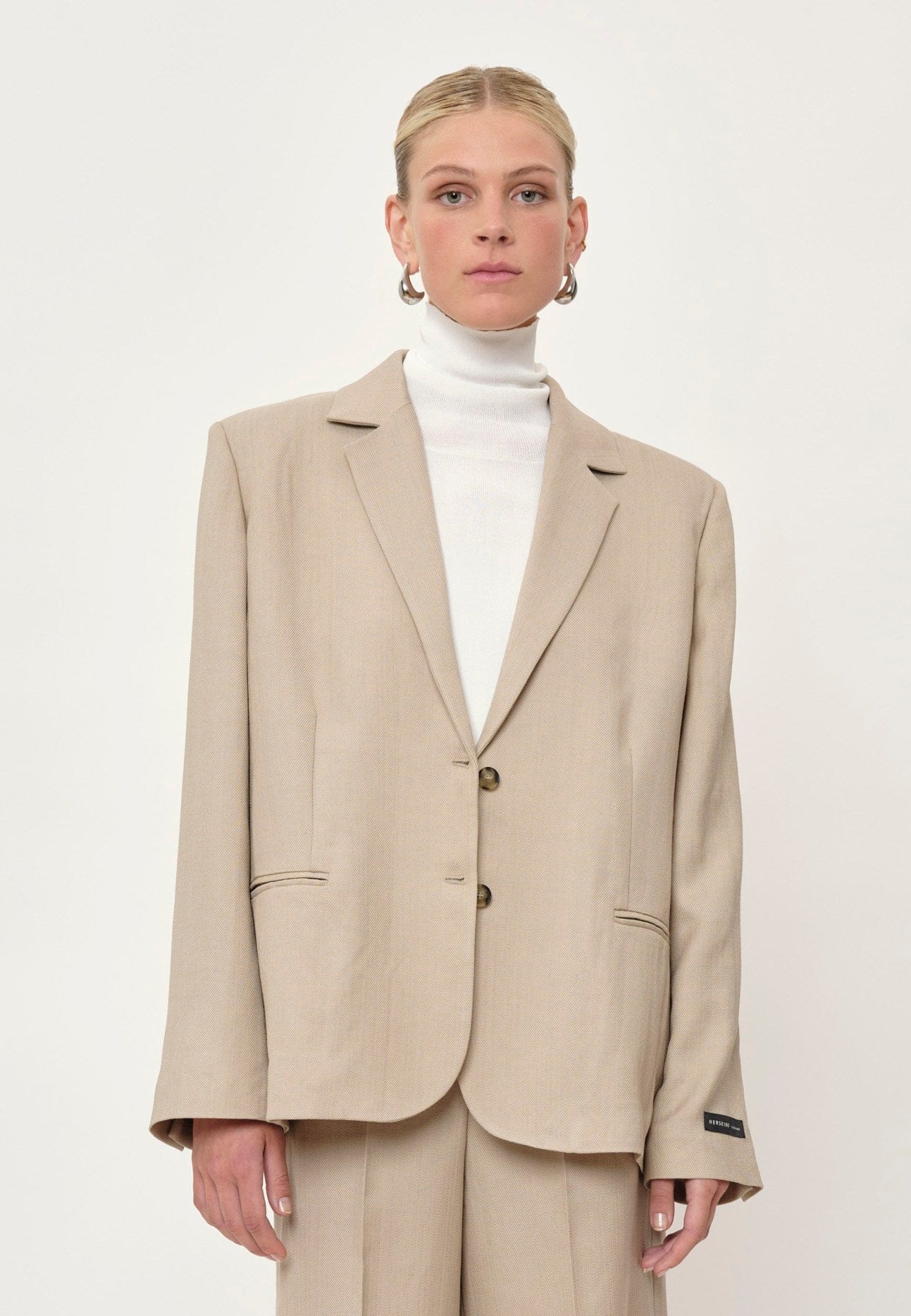 Lennon Blazer - Croissant made by HERSKIND