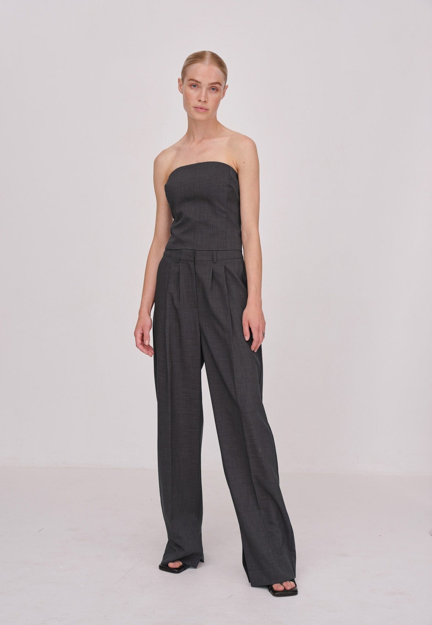 Cosima Top - Ebony made by HERSKIND