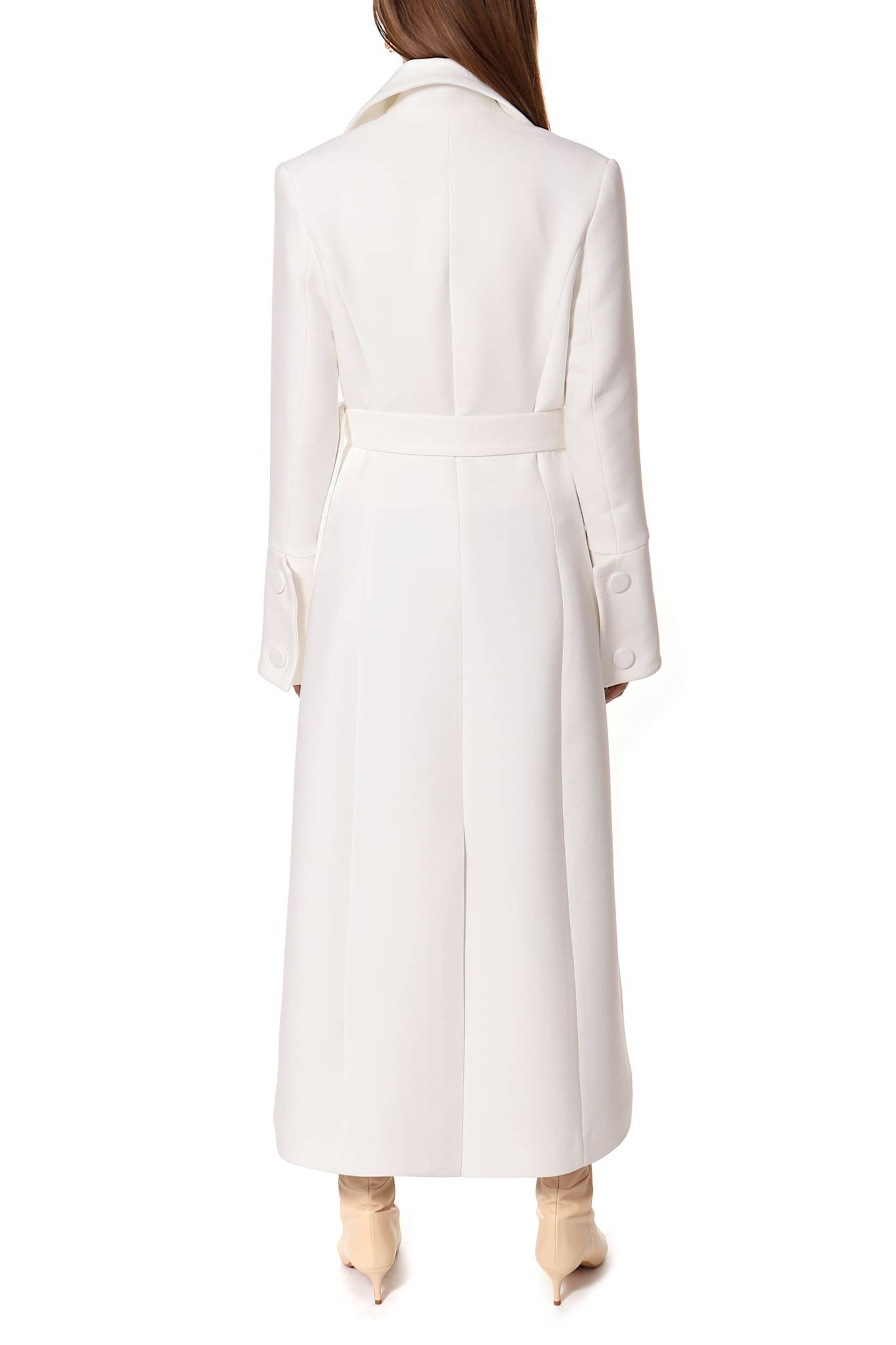 Coat Tilda Off White in White made by HALEWSKI