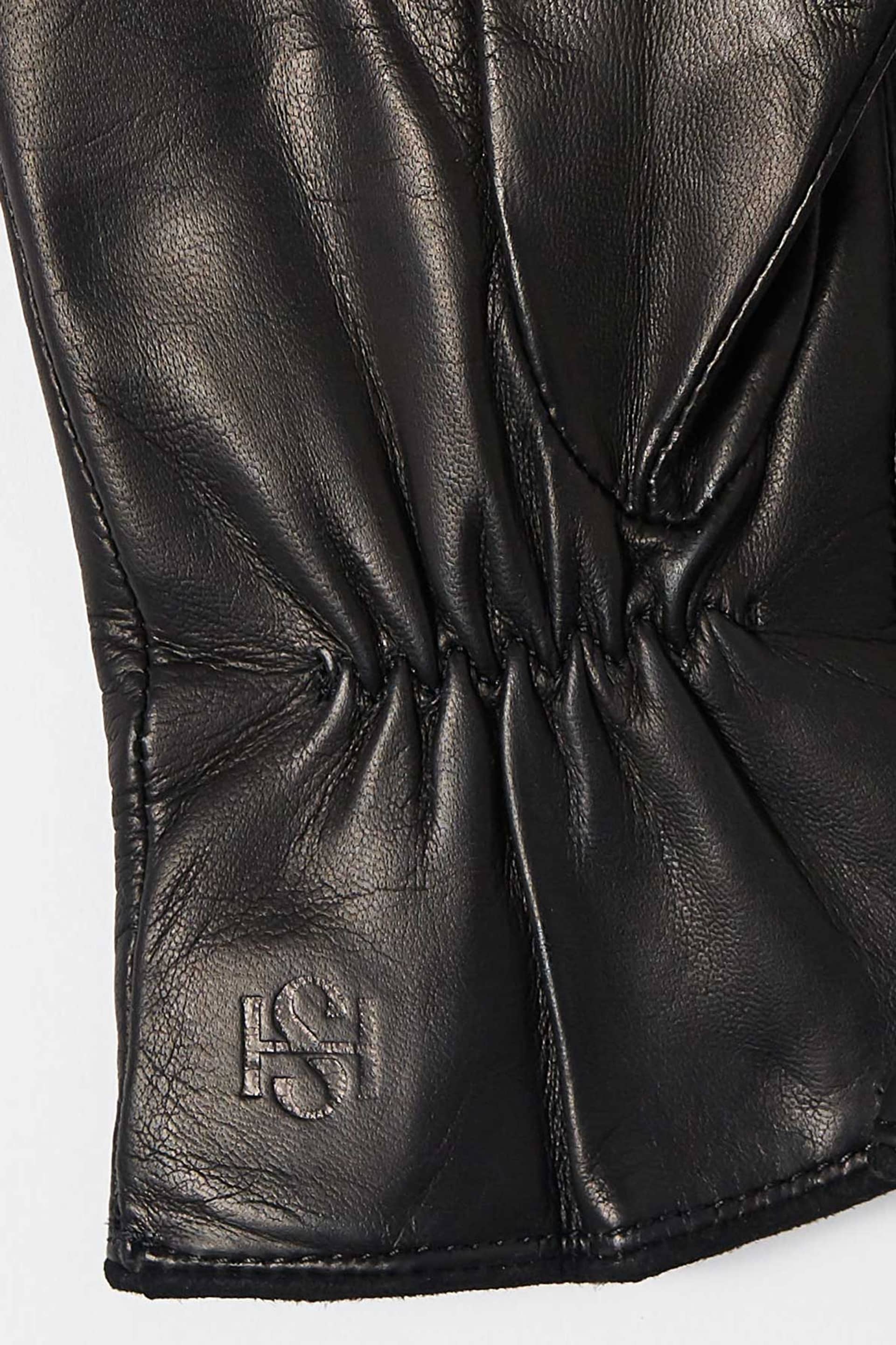 Essentials Black made by Handsome Stockholm