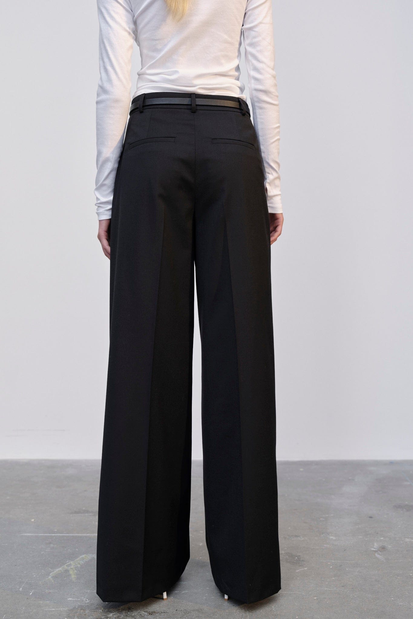 Kelly Pants - Black made by HERSKIND