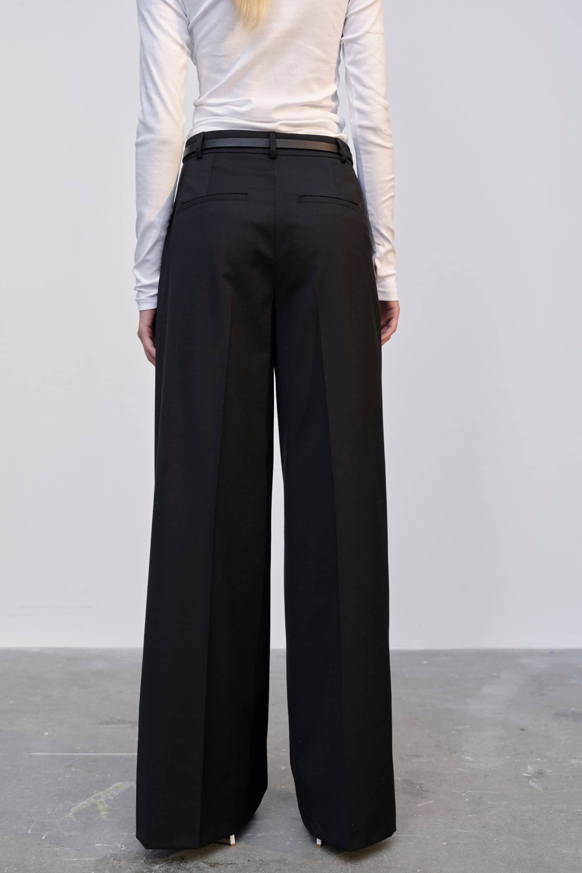 Kelly Pants - Black made by HERSKIND