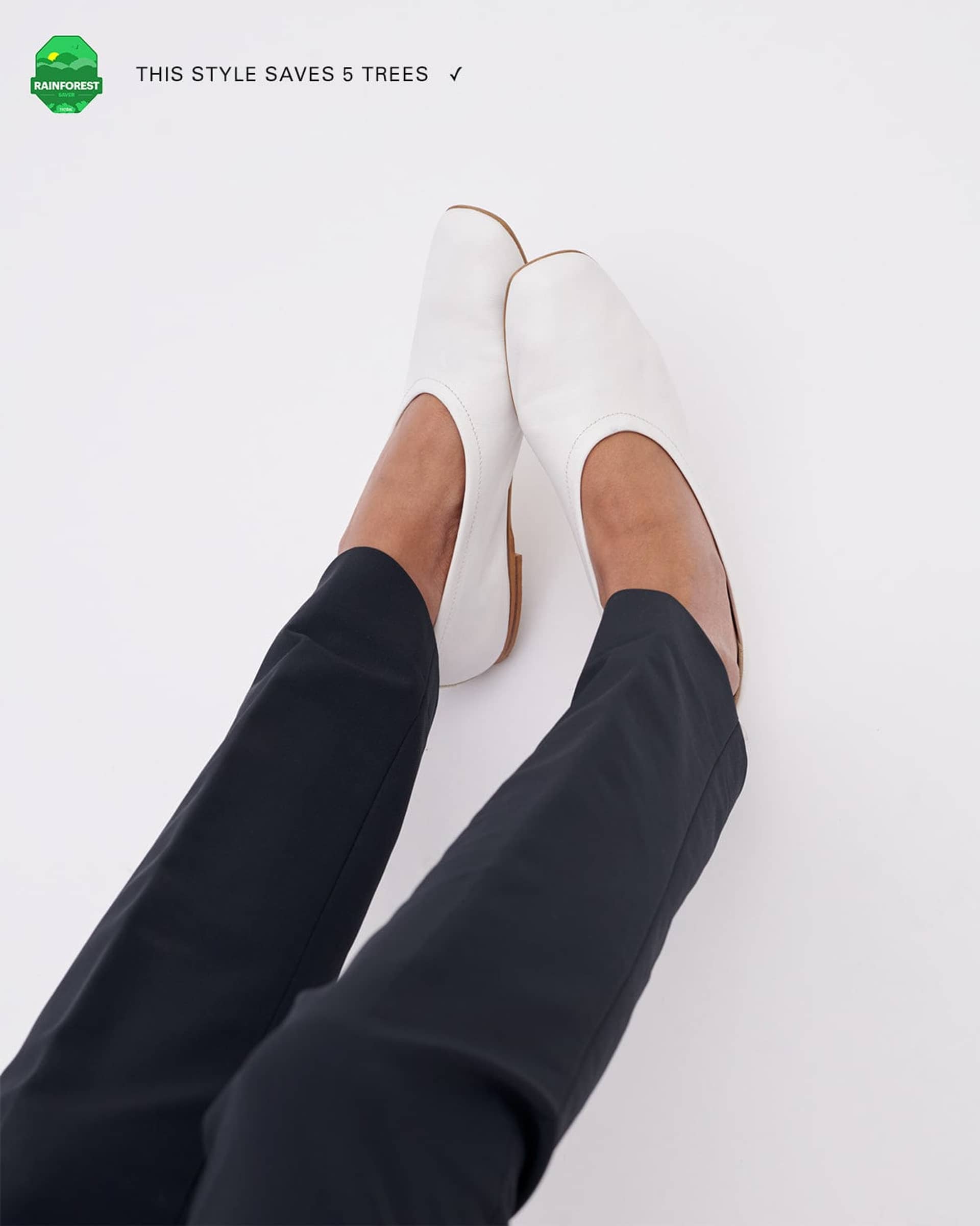 The Foundation Flat - White made by ESSEN