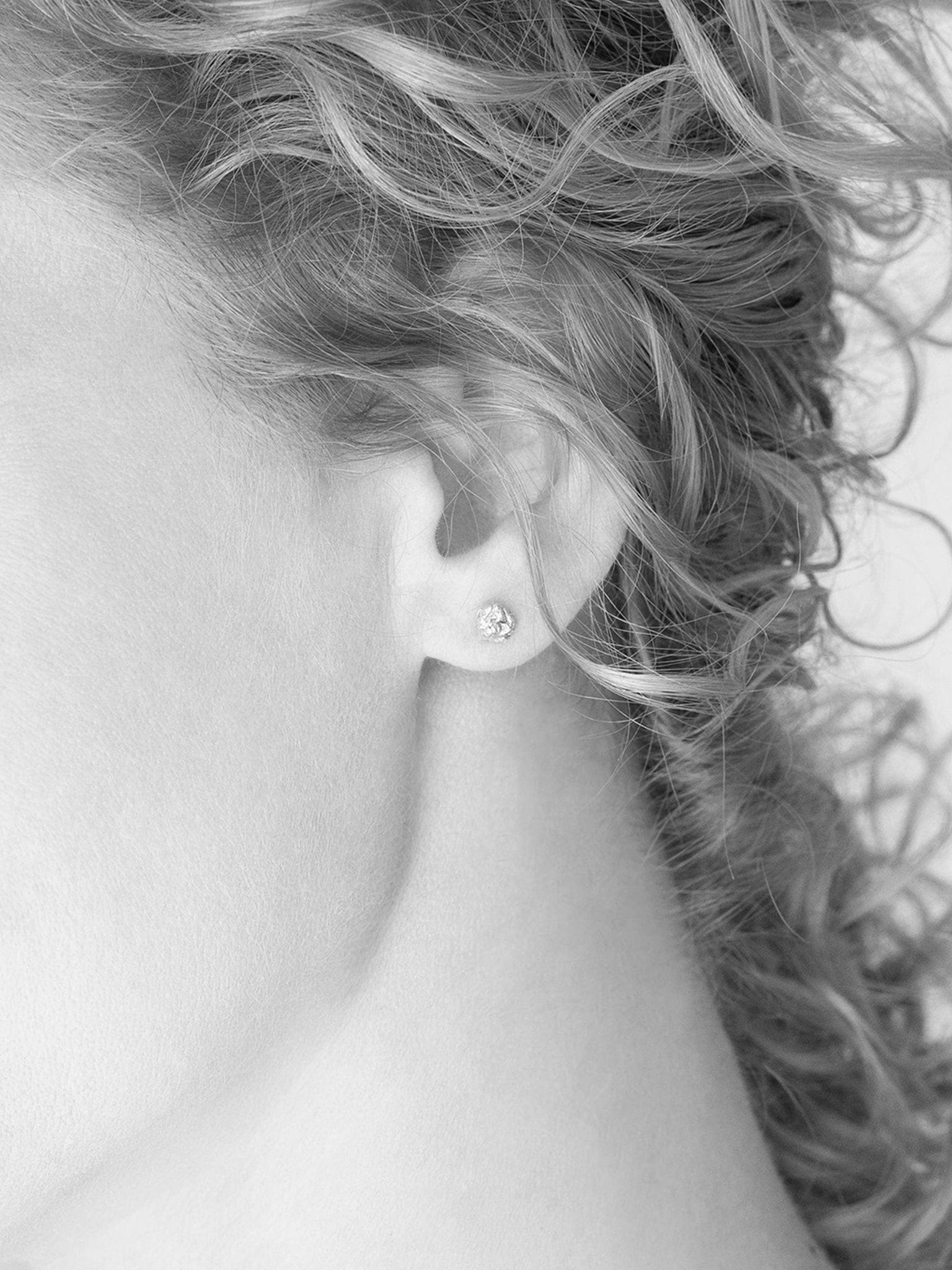 Archaic Stud Earrings Silver in Silver made by Eva Remenyi