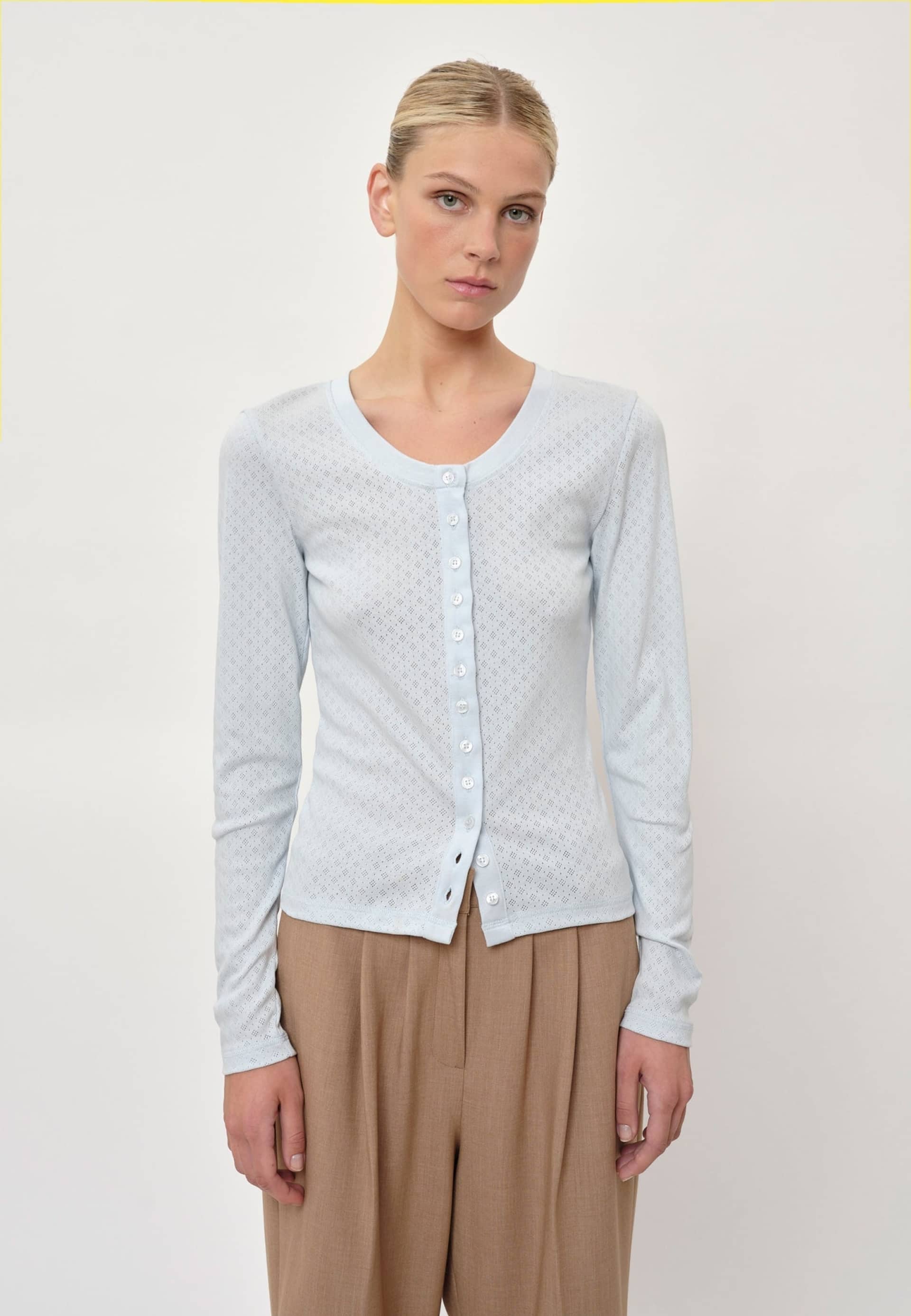 Dylan Cardigan - Light Blue made by HERSKIND