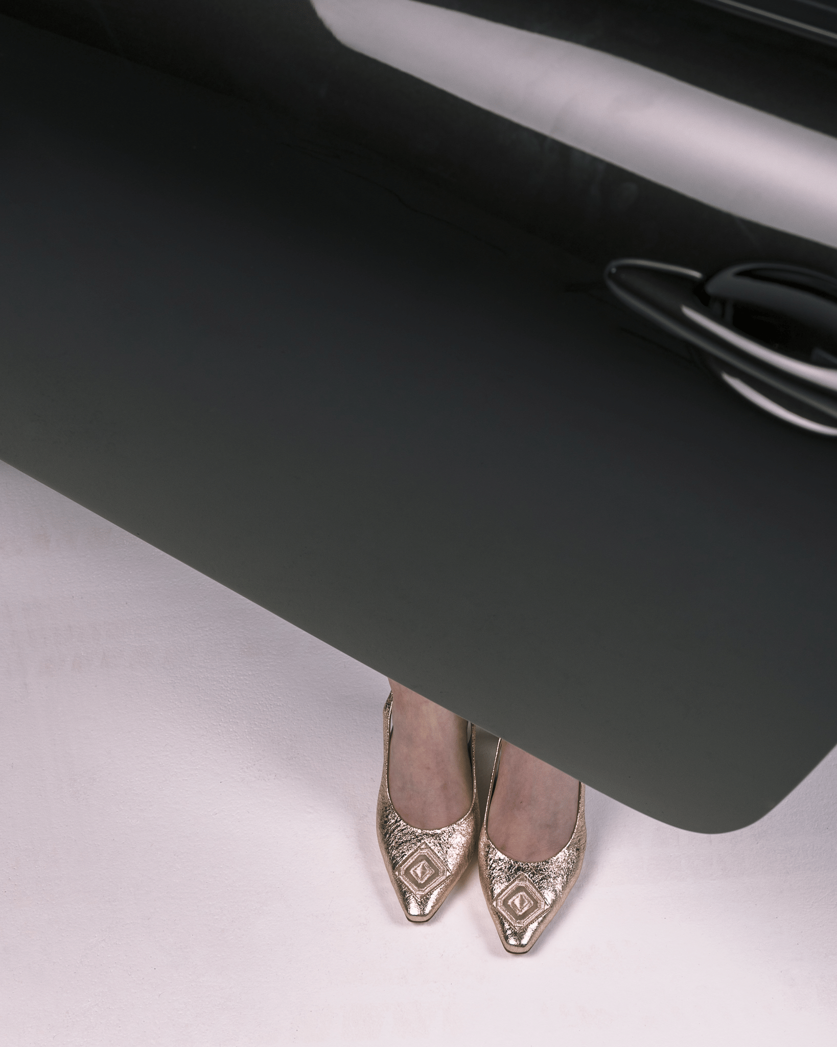 Diamond Slingback 85 Molten Gold in Gold made by ATANA