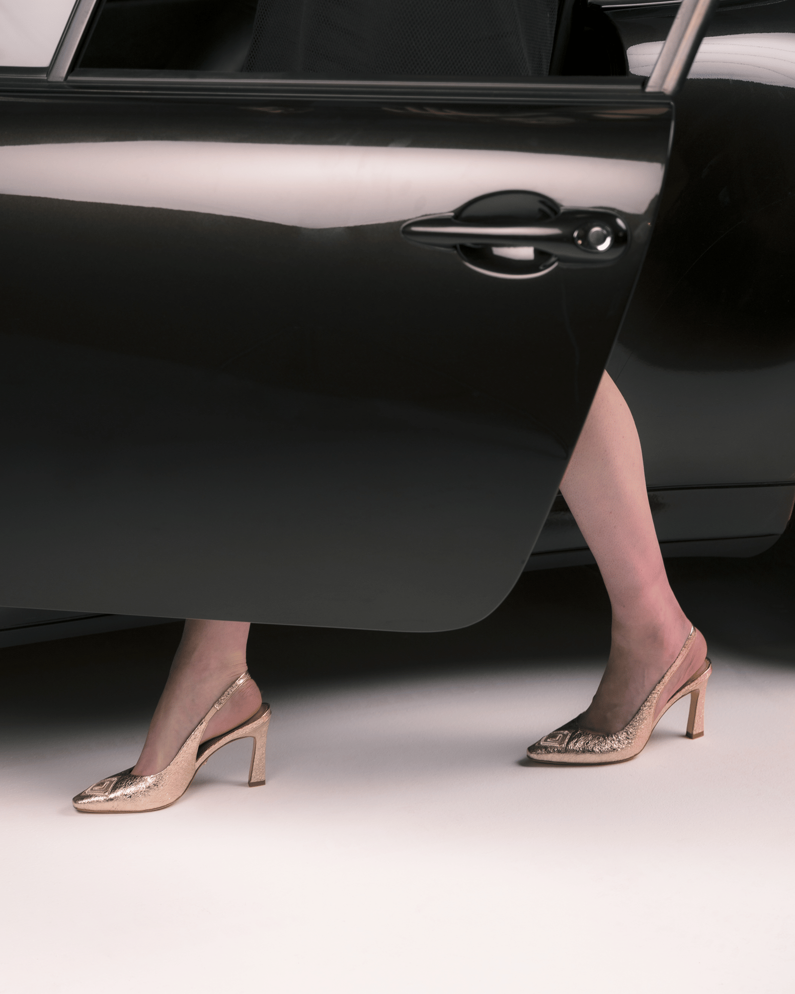 Diamond Slingback 85 Molten Gold in Gold made by ATANA