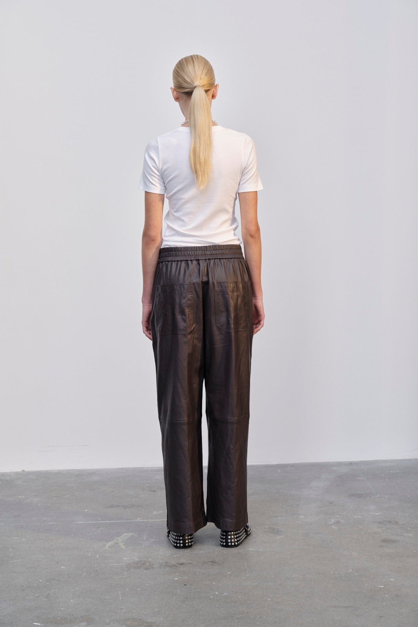 Eagle Long Leather Pants - Oxblood made by HERSKIND