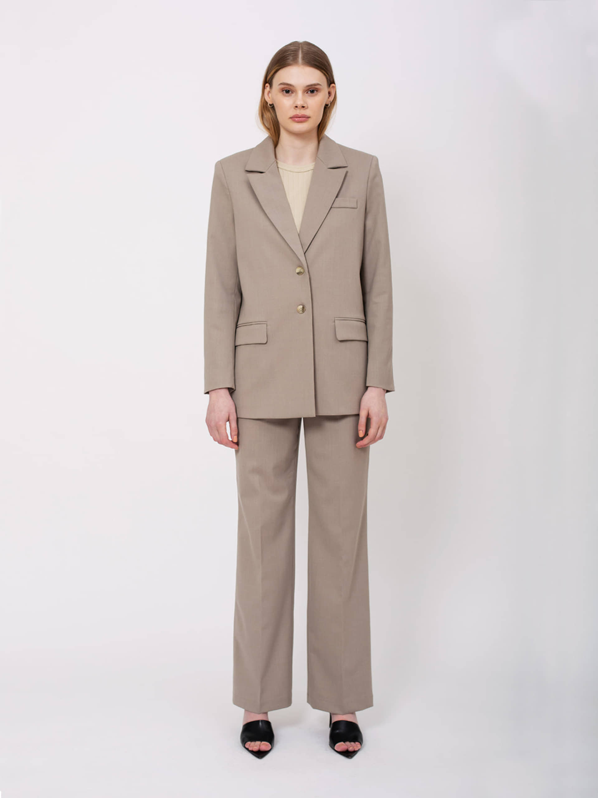 Heidi Wool Trousers in Brown made by AÉRYNE