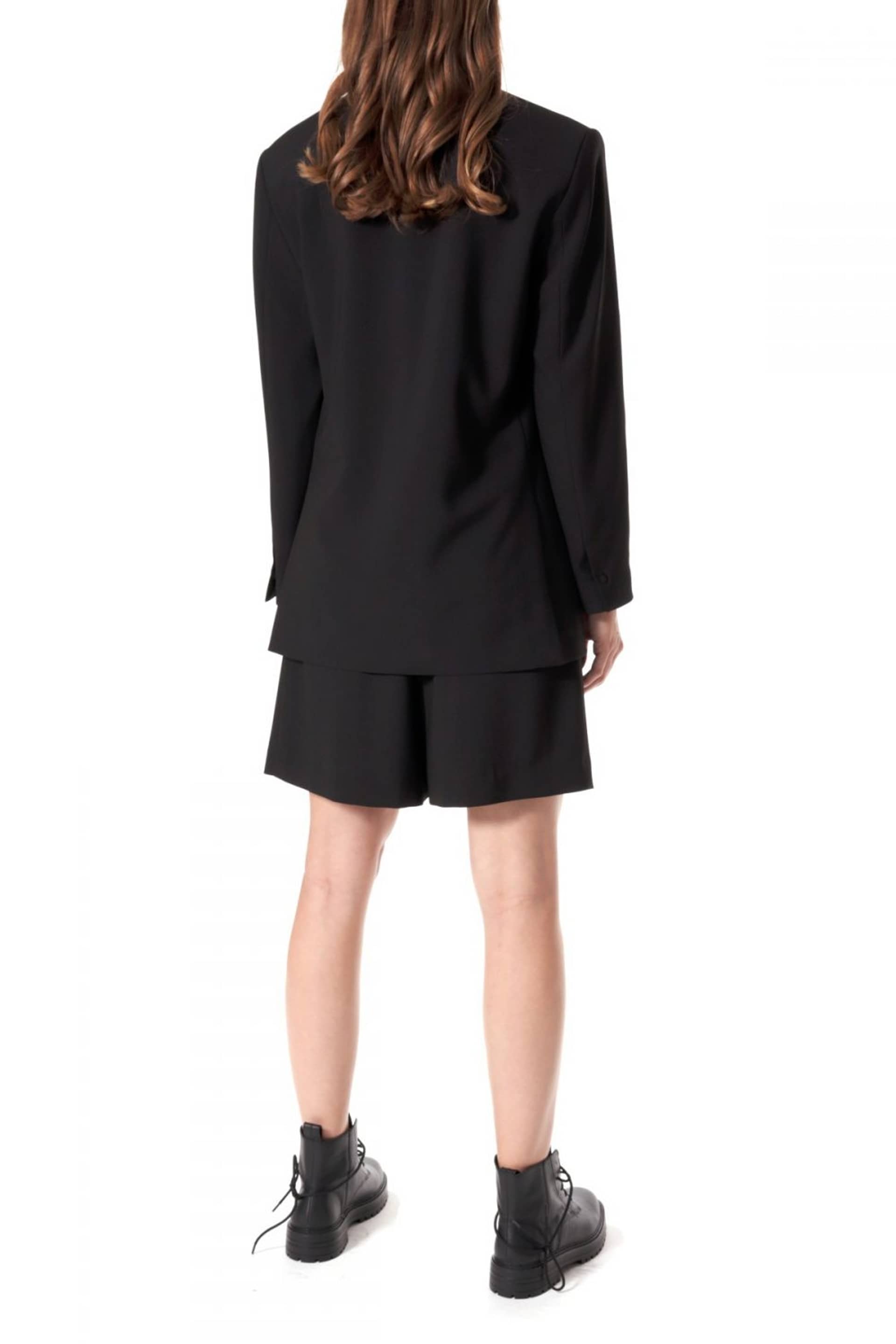 Blazer Ramona Neutral Black in Black made by HALEWSKI