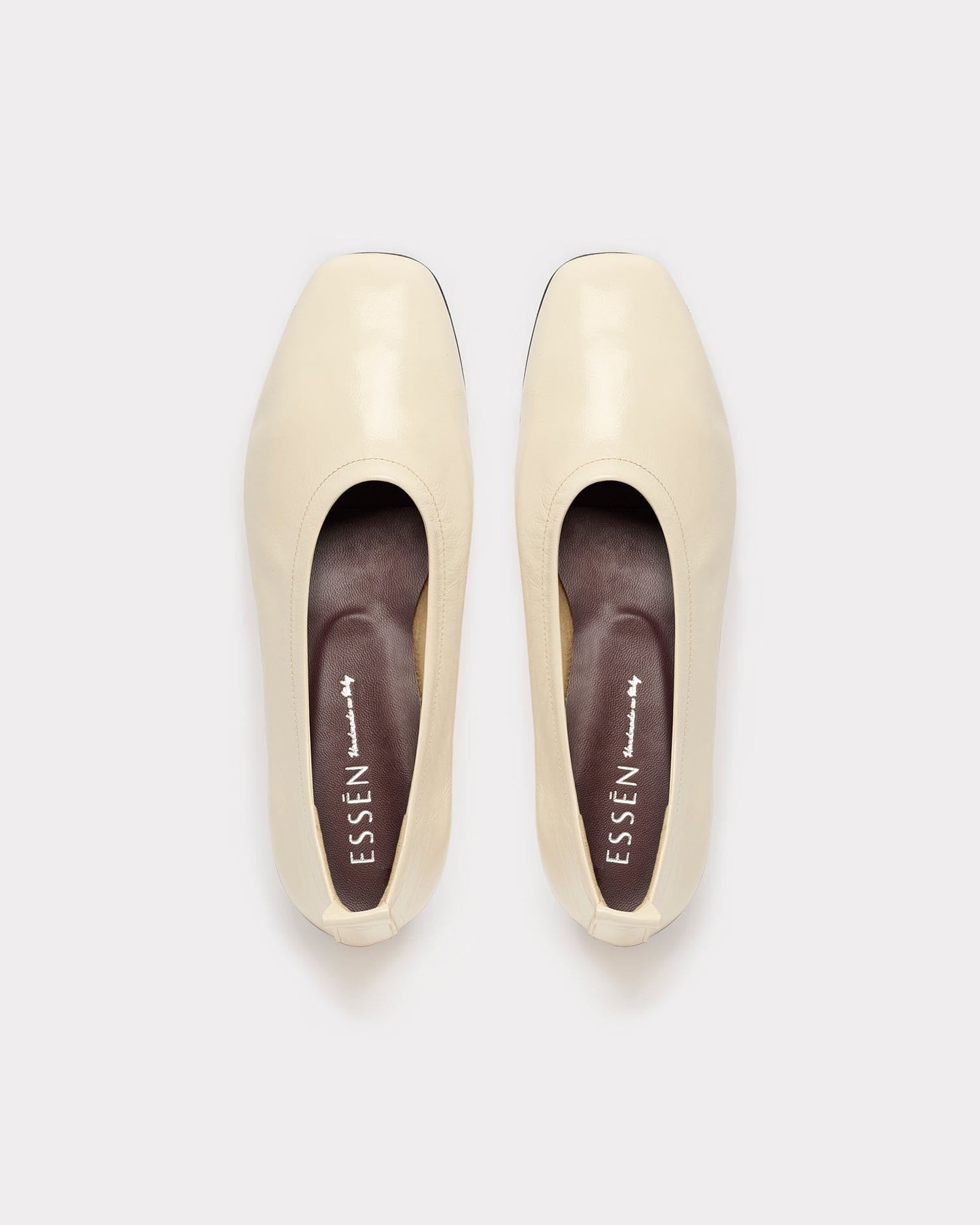 The Foundation Flat - Cream Patent made by ESSEN