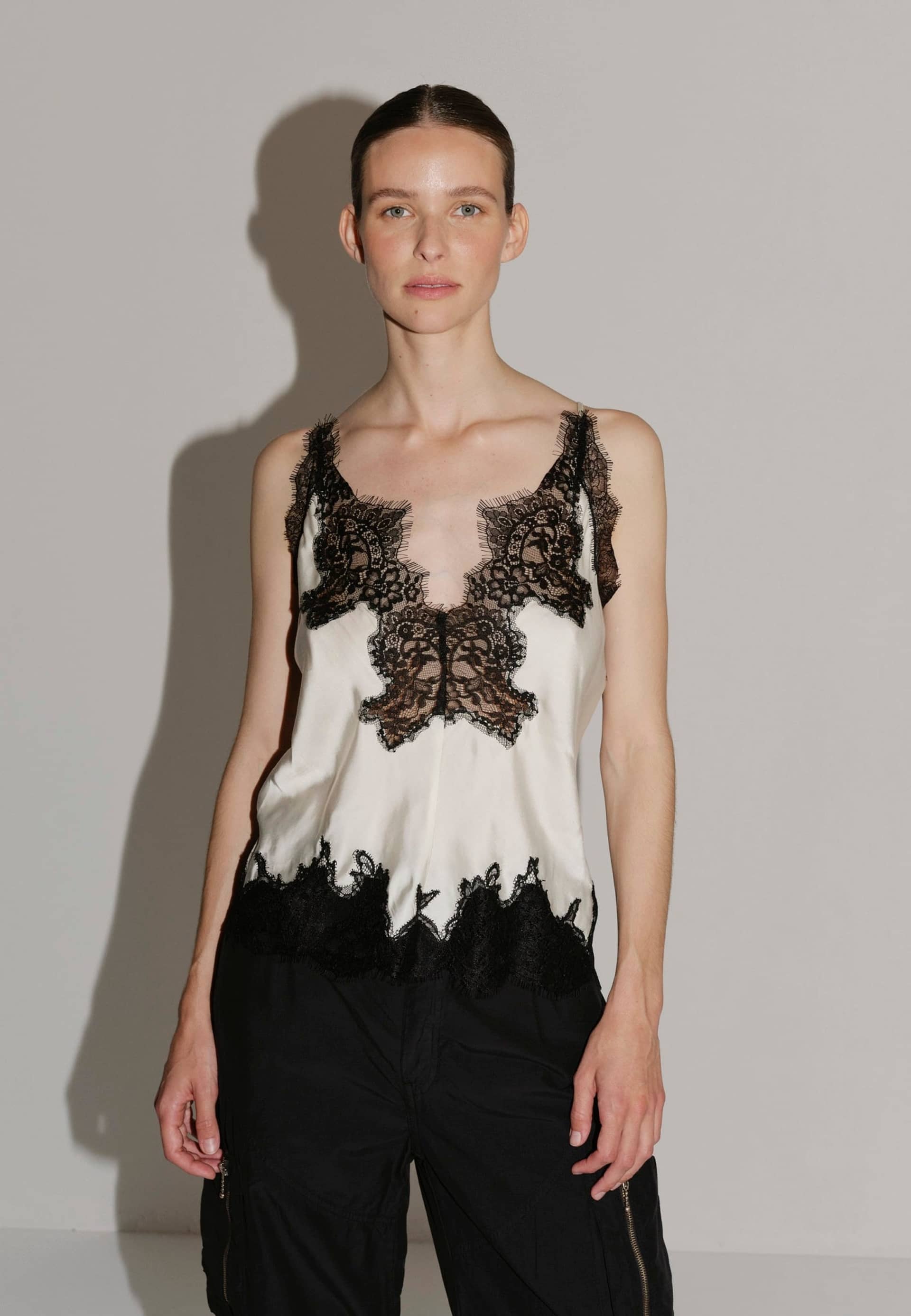 Zew Top - Gardenia made by HERSKIND