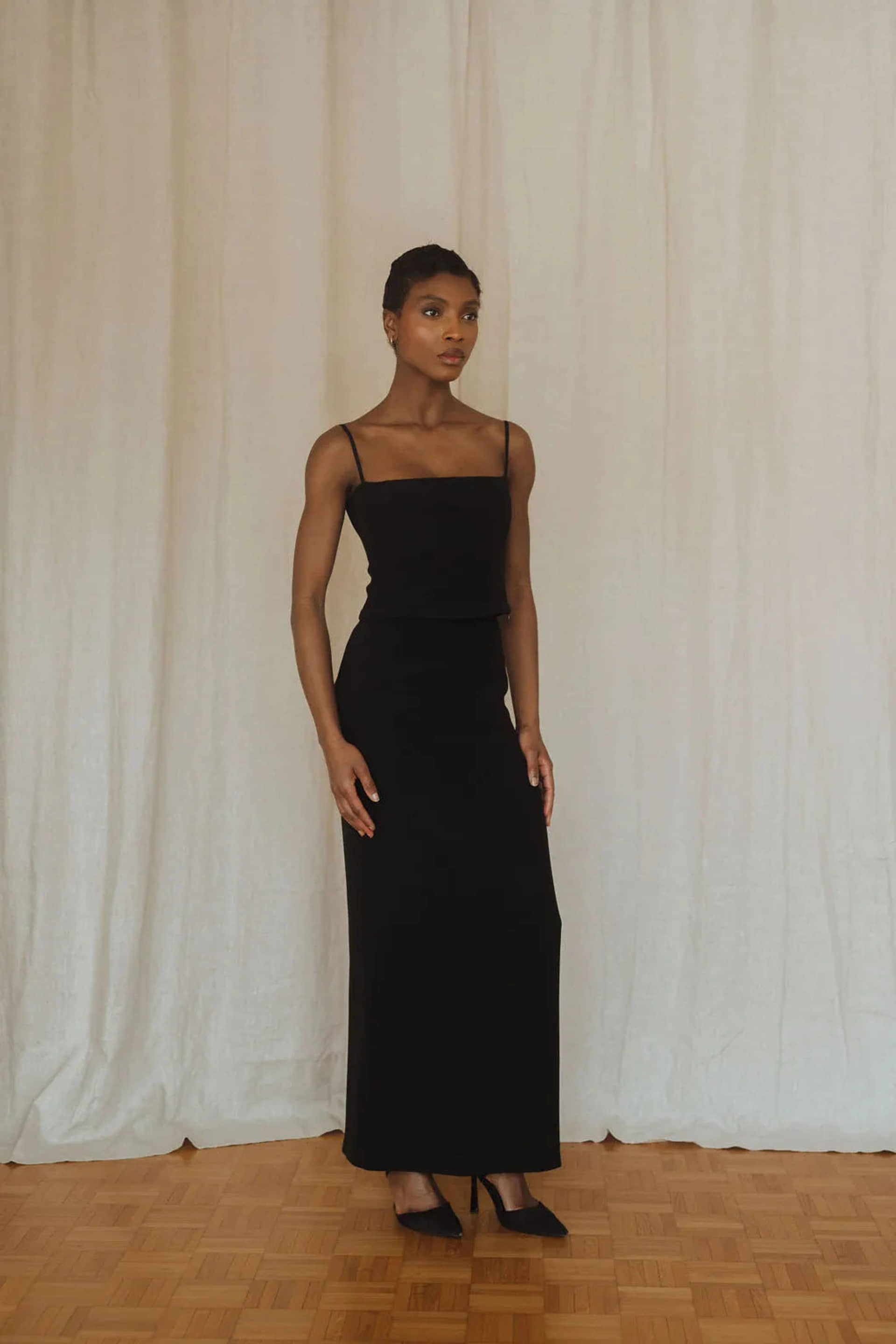 Long straight cut silk skirt - Black made by MORACÉE