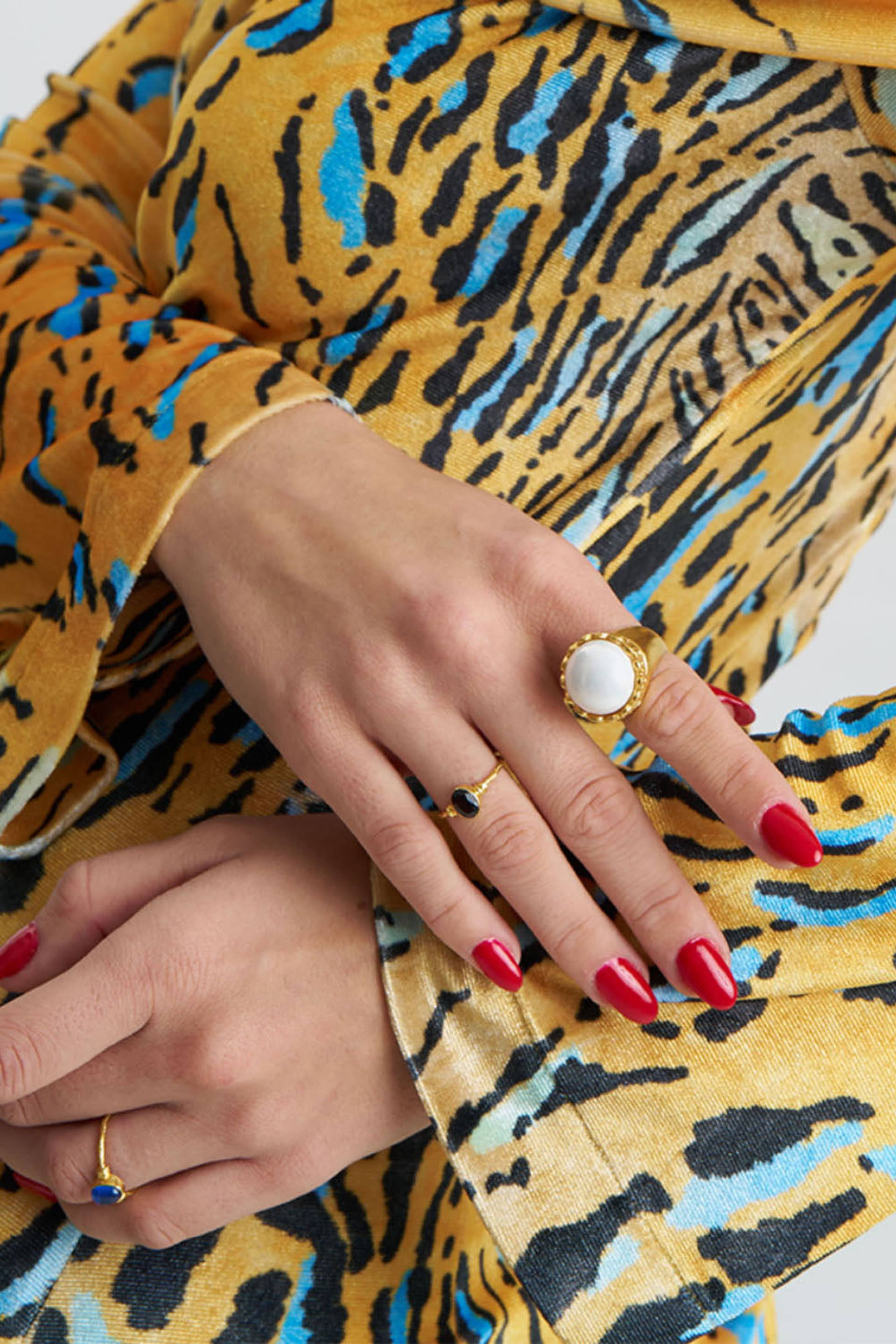 Garnet Gold Ring made by Lora Istanbul