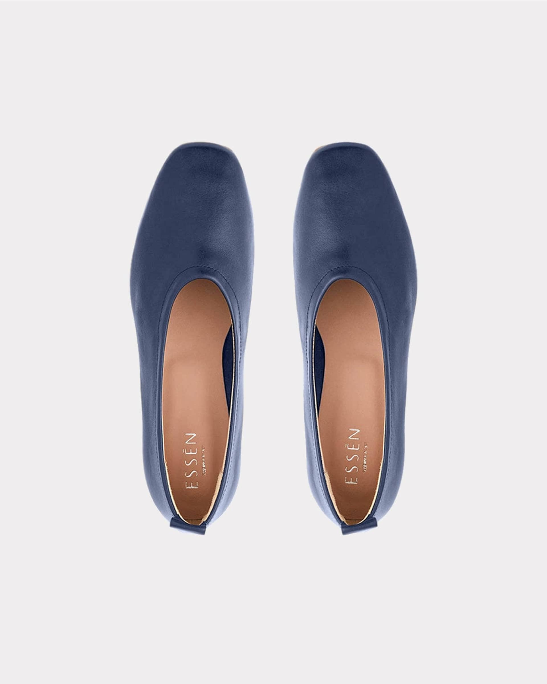 The Foundation Flat - Navy made by ESSEN