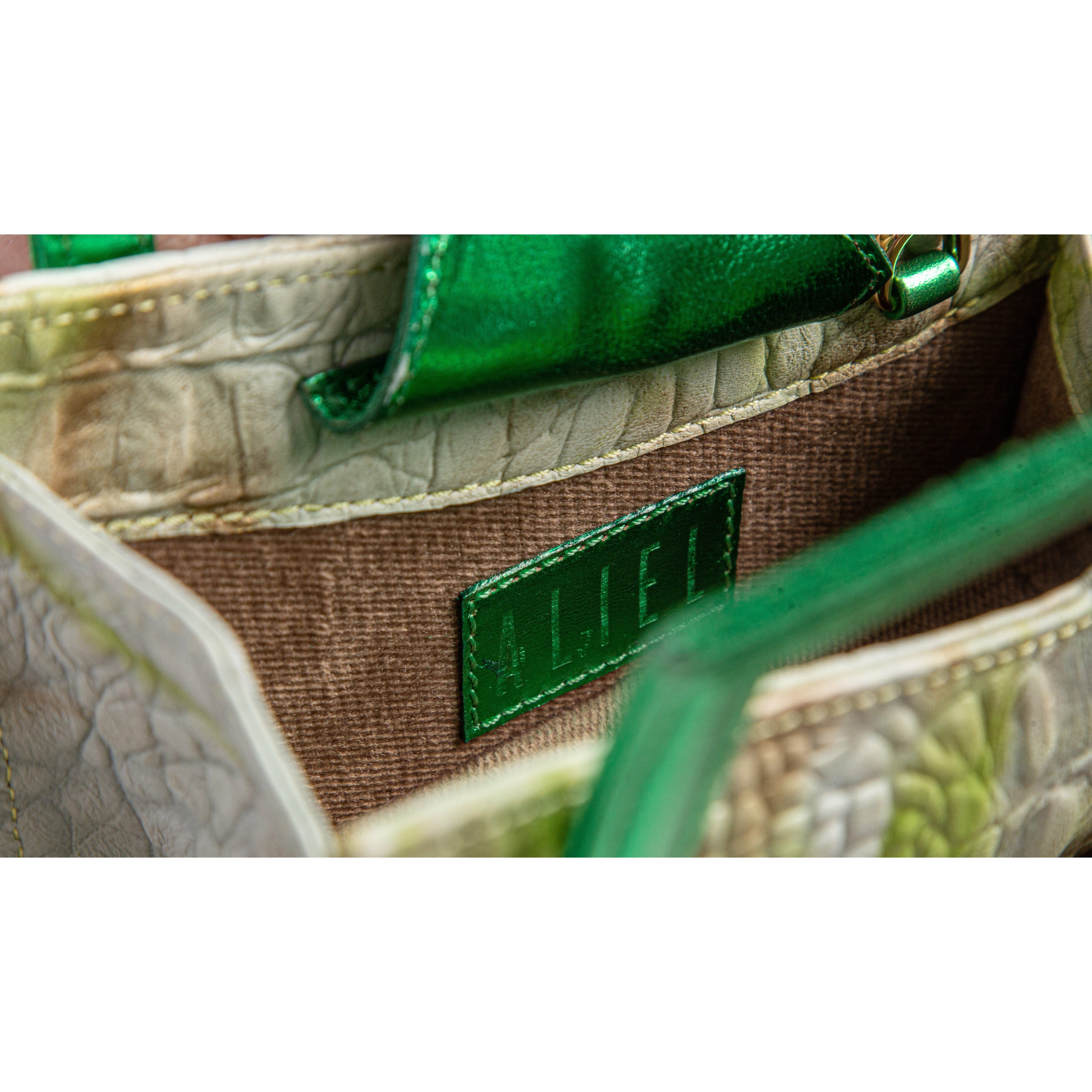 Jari'aa - Pistacchio - Square Top Handle Bag made by ALIEL