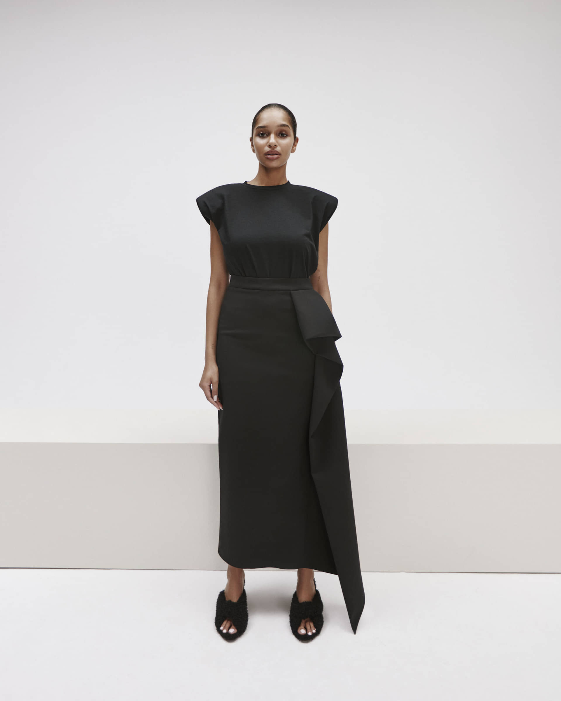 Maxi Skirt With Updo In Black made by YAVORSKA