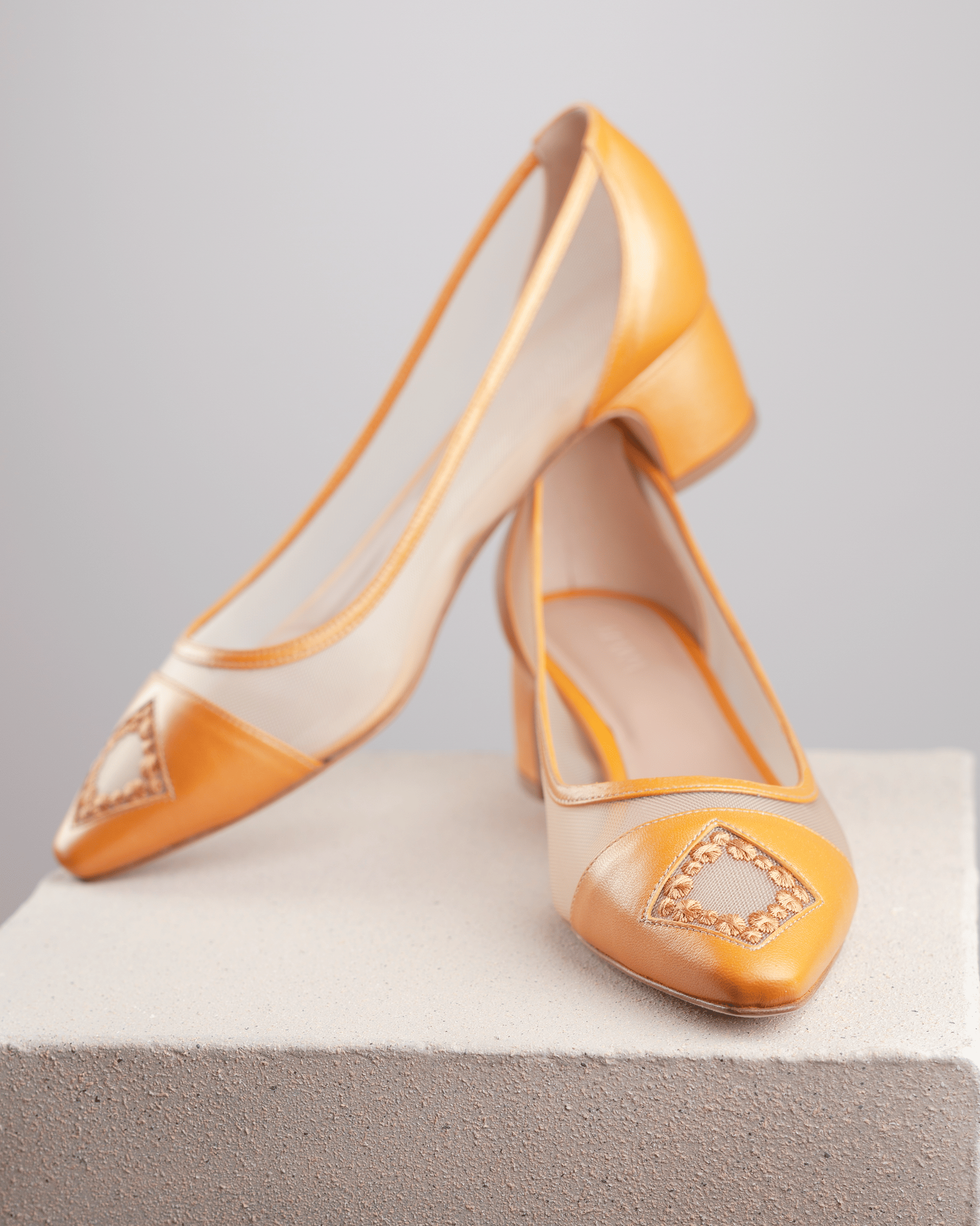 Pearls Pump 45 Orange in Orange made by ATANA
