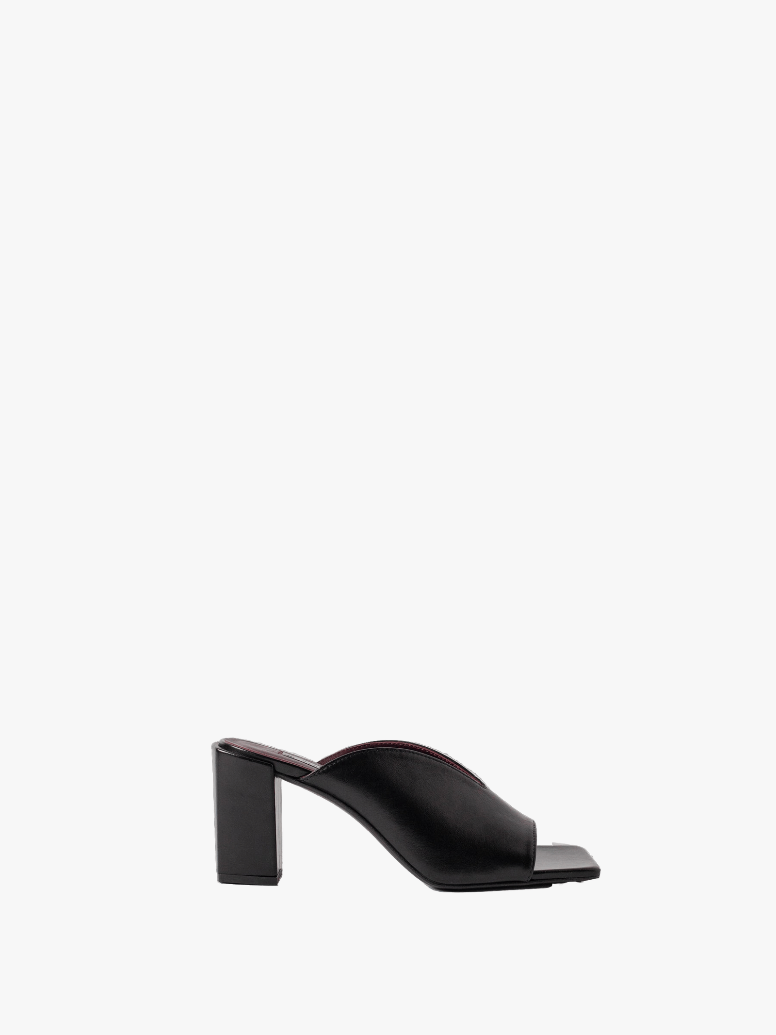 THE NOOSHI BLACK made by Blankens