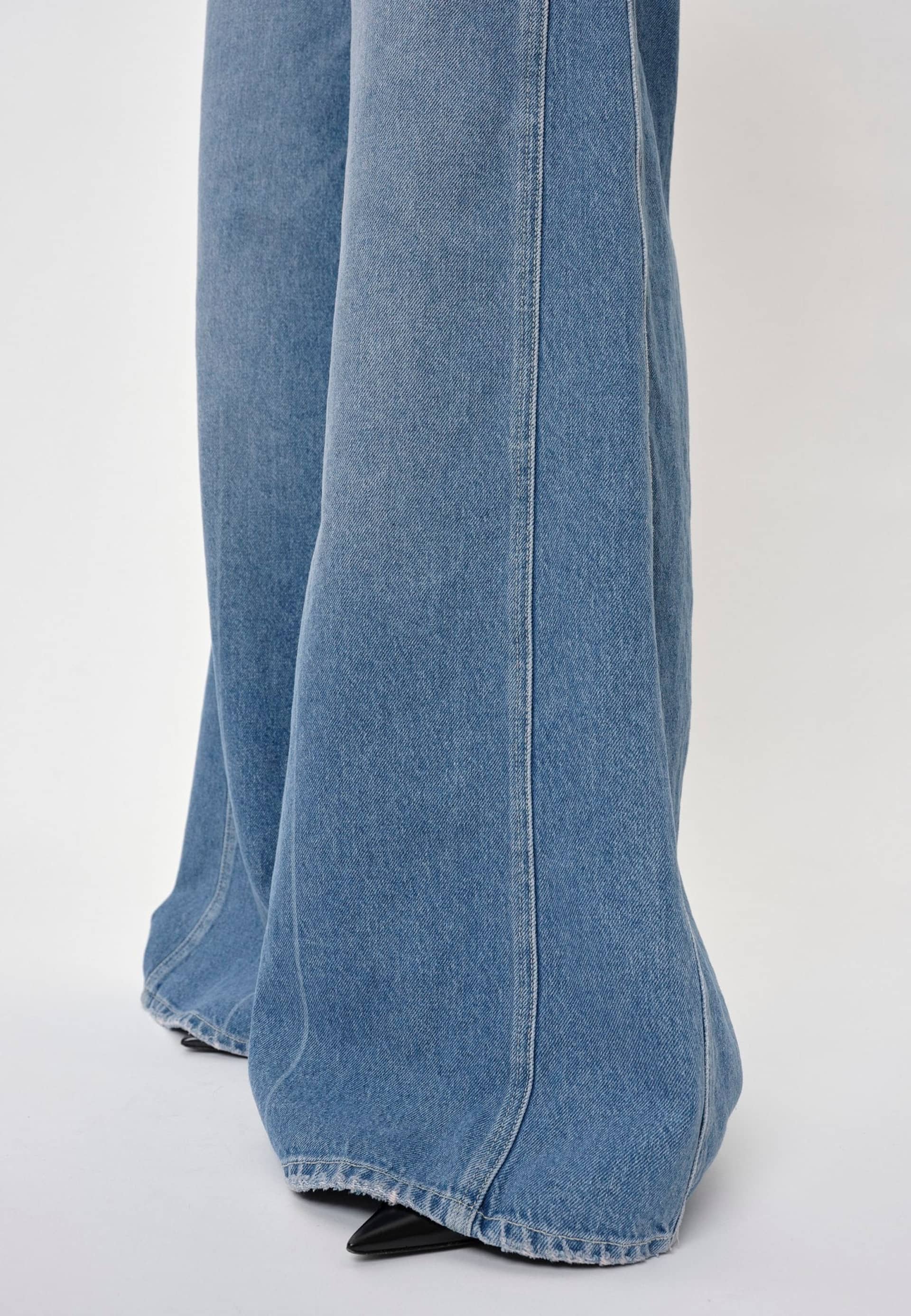 Katja Jeans - Indigo made by HERSKIND