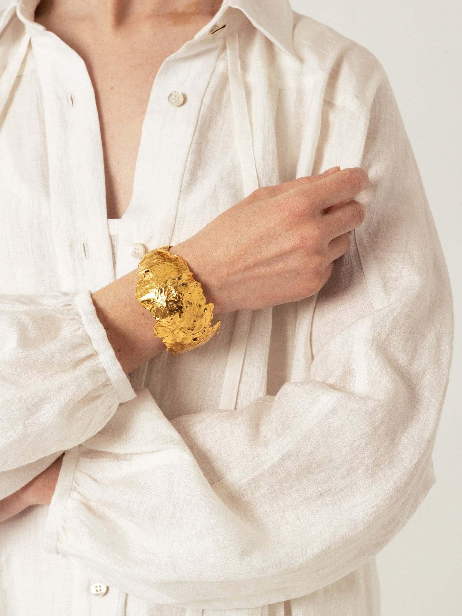 Origin Statement Bracelet Gold made by Eva Remenyi
